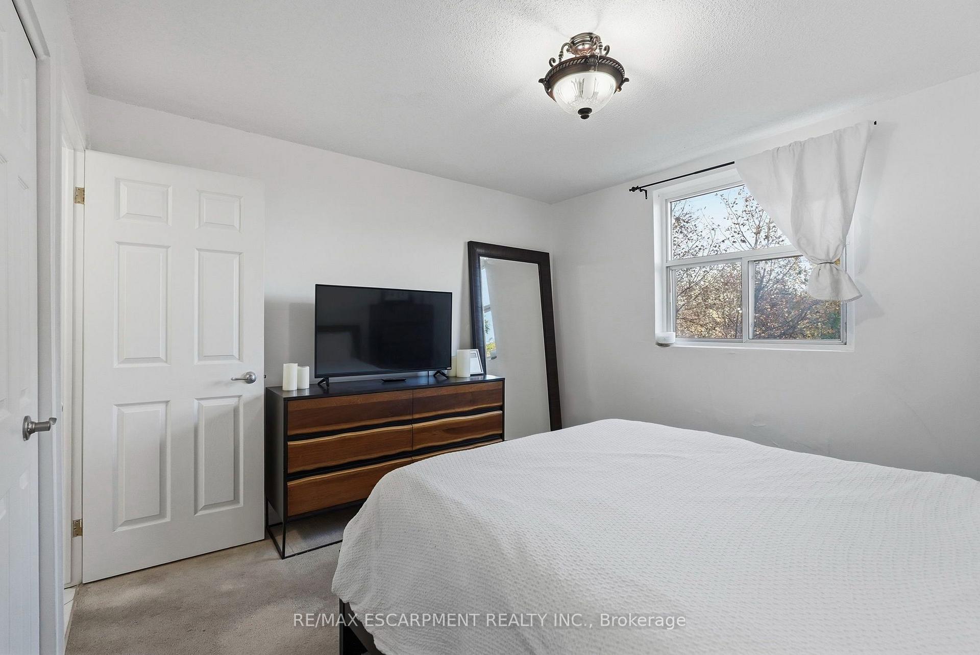 Photo 13 of Unit 207, 893 Concession Street, Hamilton, Raleigh — HOMEH