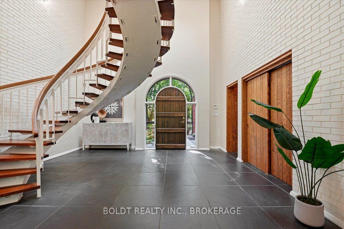 Photo 9 of 290 Riverview Boulevard, St. Catharines, Glendale/Glenridge — HOMEH