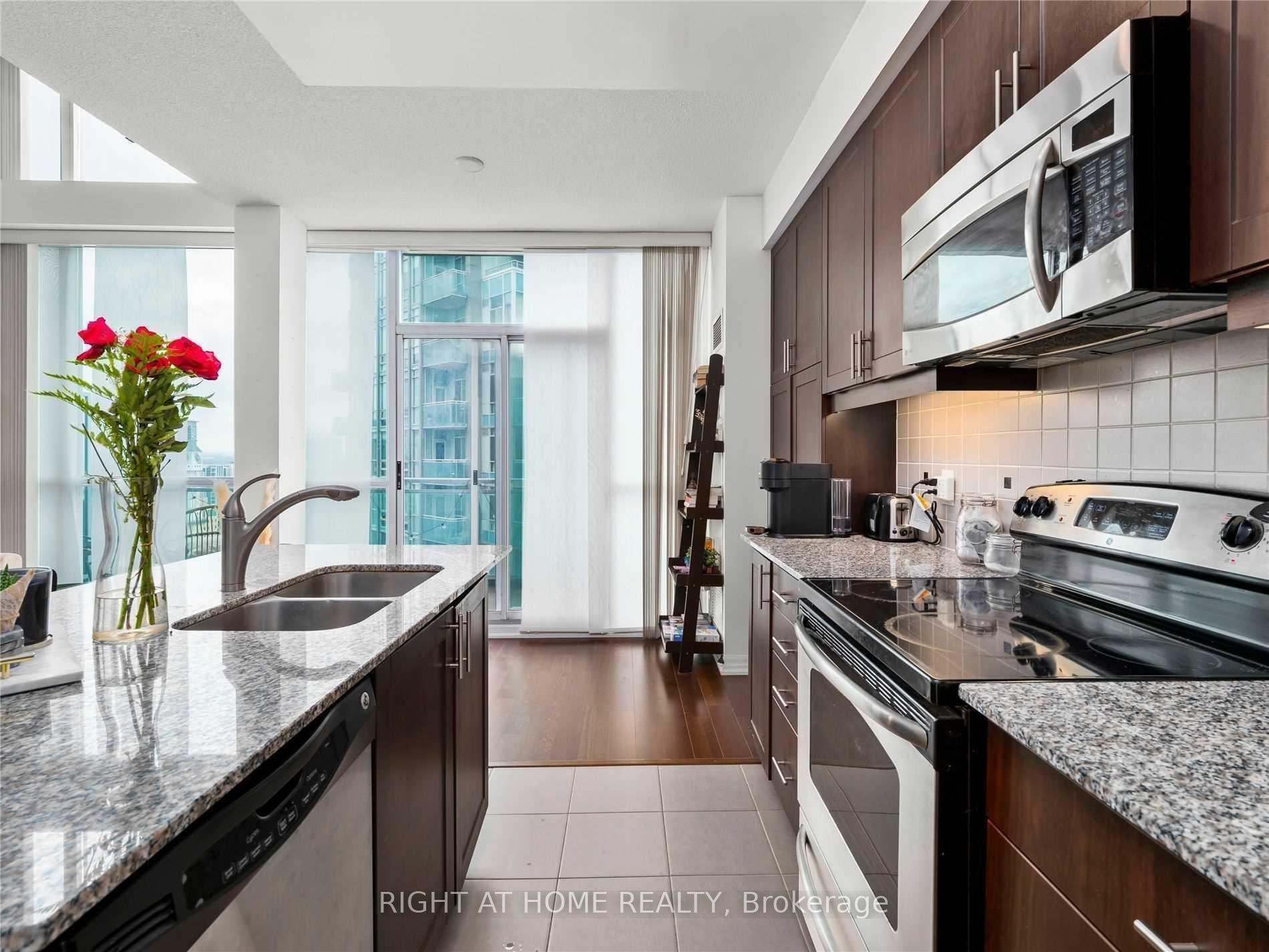 Photo 7 of Unit 3101, 223 Webb Drive, Mississauga, City Centre — HOMEH