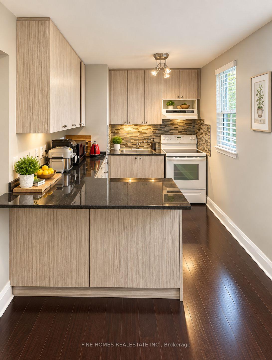 Photo 2 of 83 Wheatfield Road, Etobicoke, Mimico — HOMEH