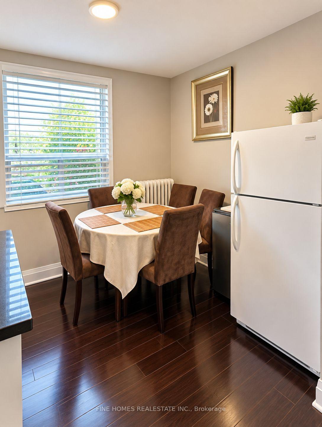 Photo 3 of 83 Wheatfield Road, Etobicoke, Mimico — HOMEH