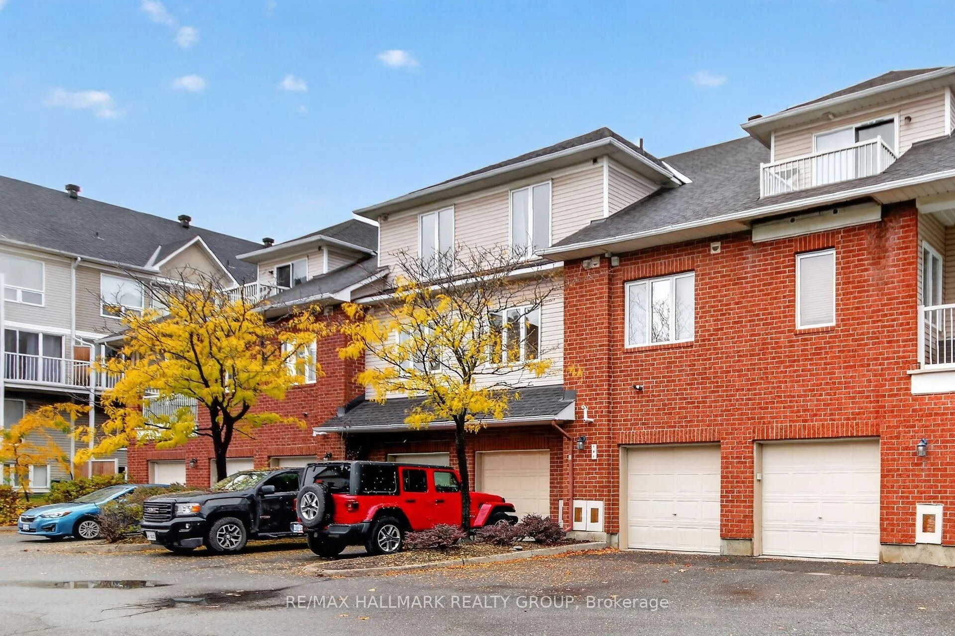 Photo 4 of Unit 36, 10 Daybreak Street, Ottawa, Barrhaven East — HOMEH
