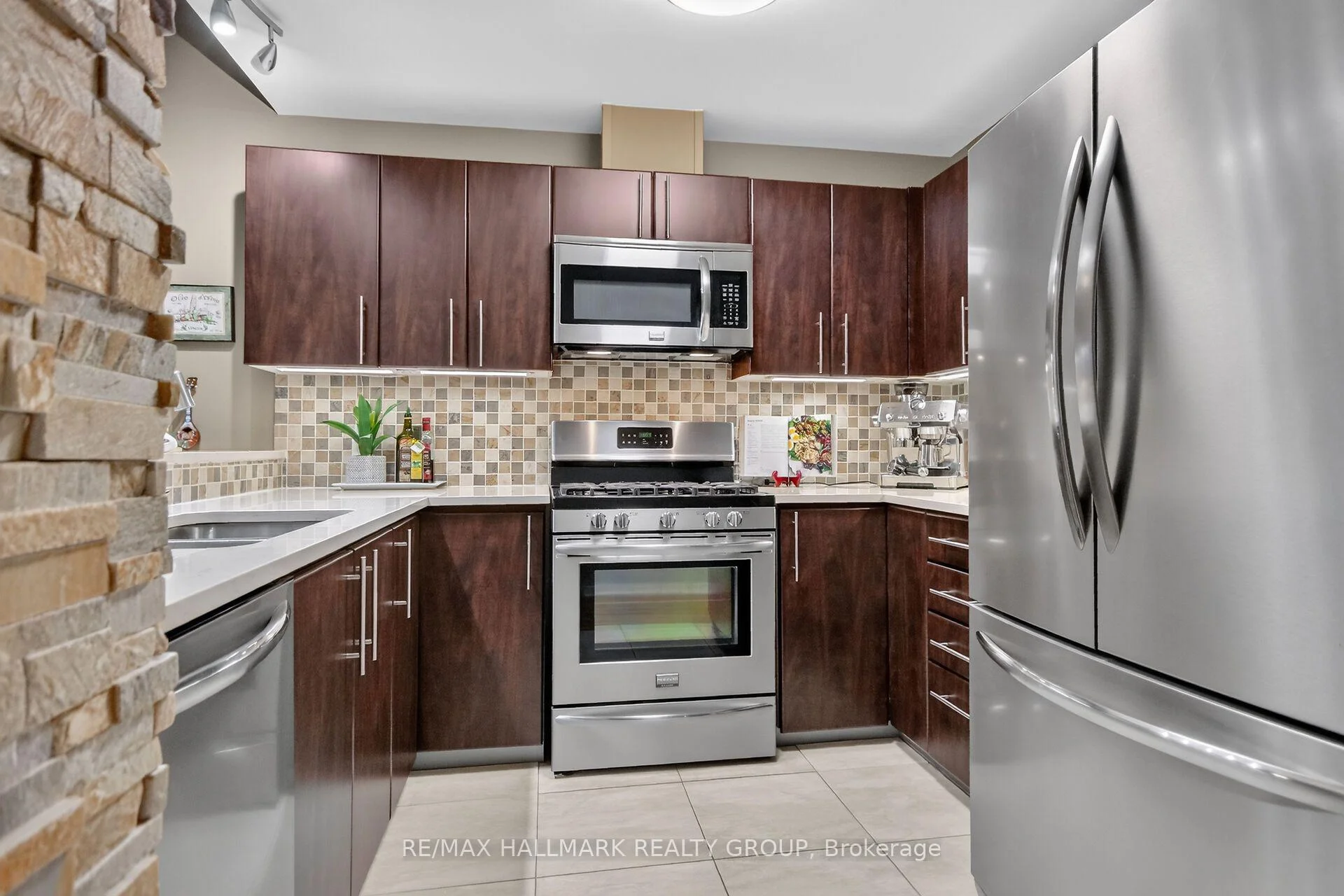 Photo 25 of Unit 36, 10 Daybreak Street, Ottawa, Barrhaven East — HOMEH