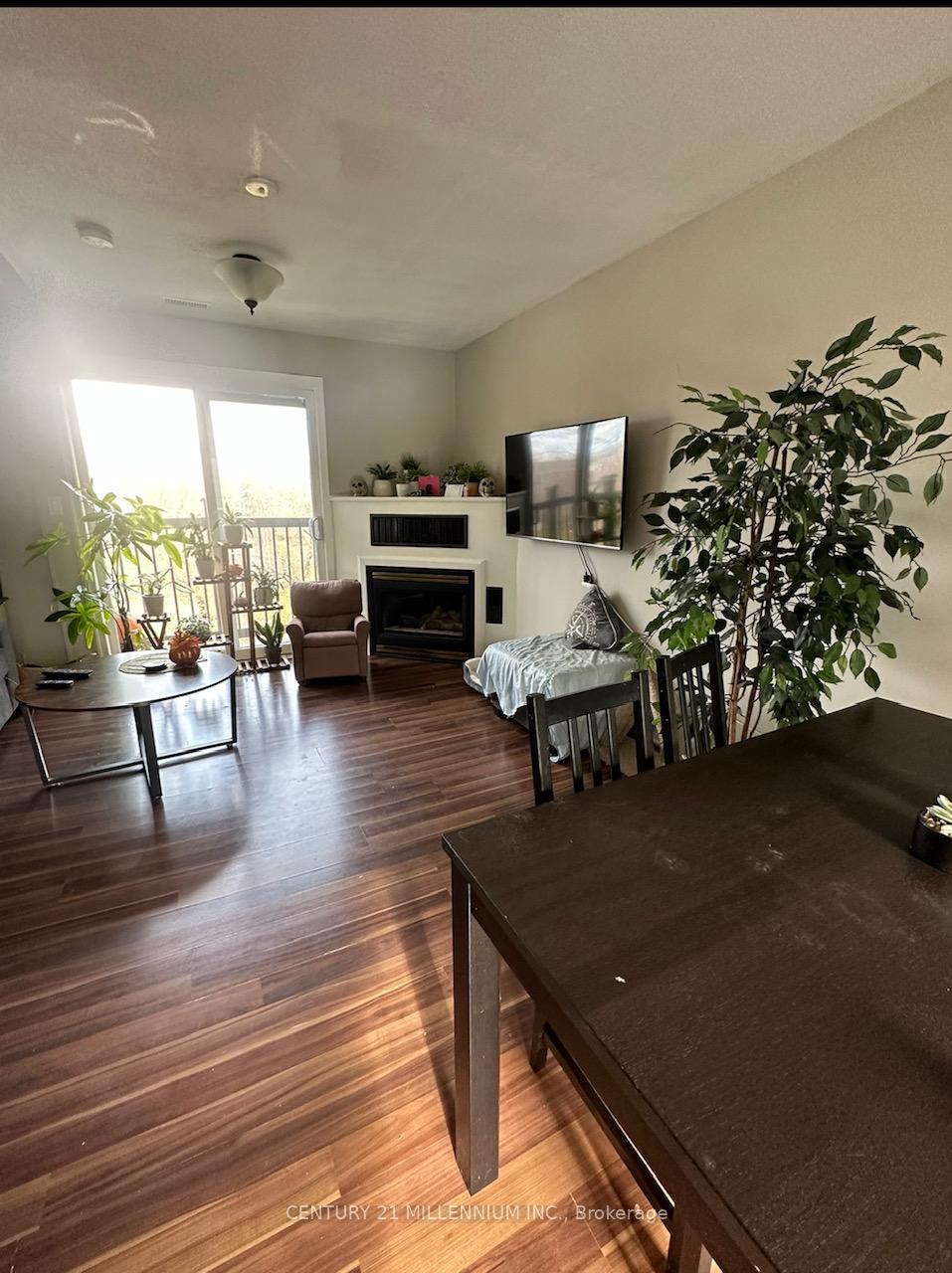Photo 6 of Unit 3, 1 Hillside Drive, Orangeville — HOMEH