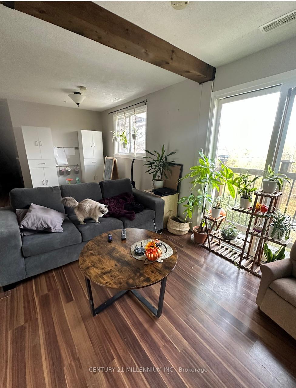 Photo 7 of Unit 3, 1 Hillside Drive, Orangeville — HOMEH