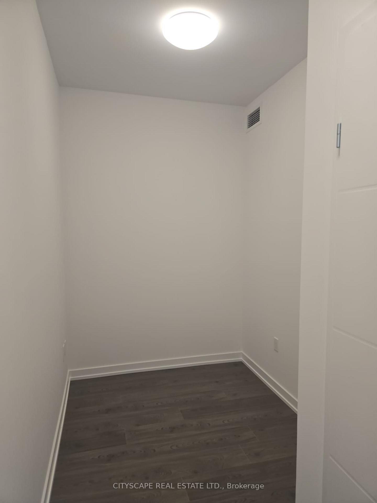 Photo 13 of Unit 905, 30 Francis Street S, Kitchener, City Commercial Core — HOMEH