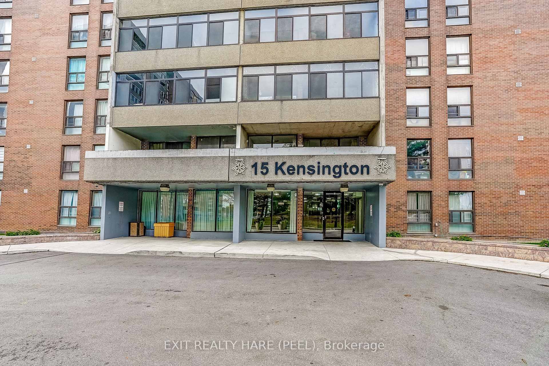 Photo 4 of Unit 1005, 15 Kensington Road, Brampton, Queen Street Corridor — HOMEH