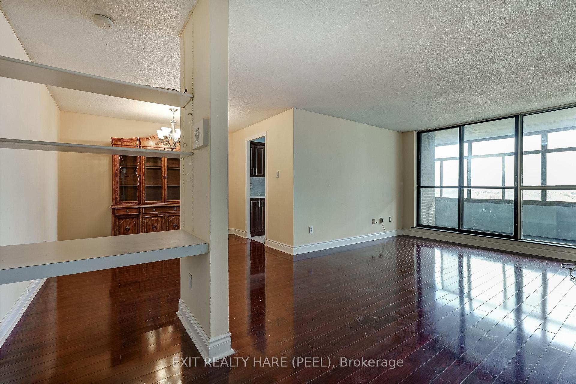 Photo 10 of Unit 1005, 15 Kensington Road, Brampton, Queen Street Corridor — HOMEH