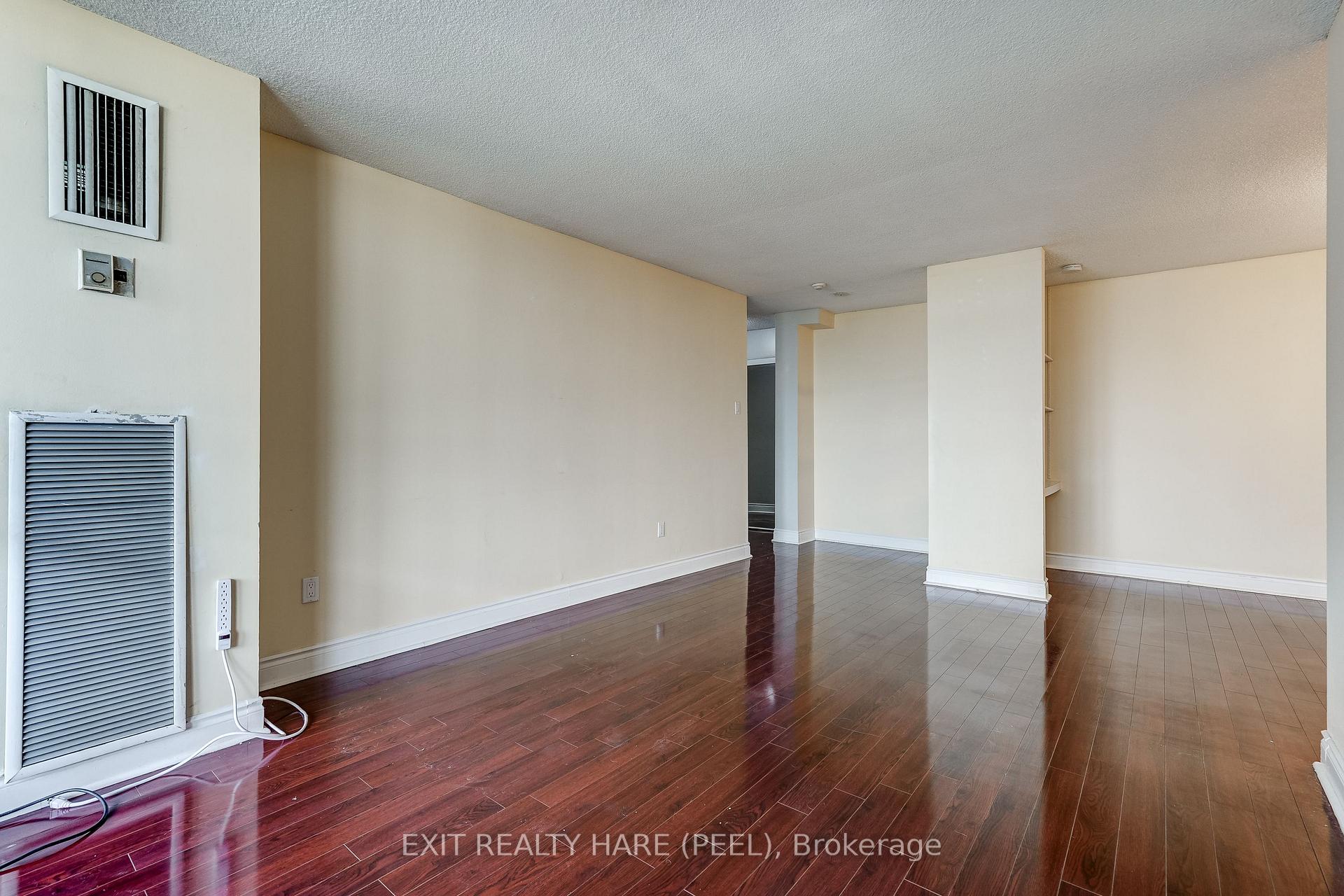 Photo 12 of Unit 1005, 15 Kensington Road, Brampton, Queen Street Corridor — HOMEH