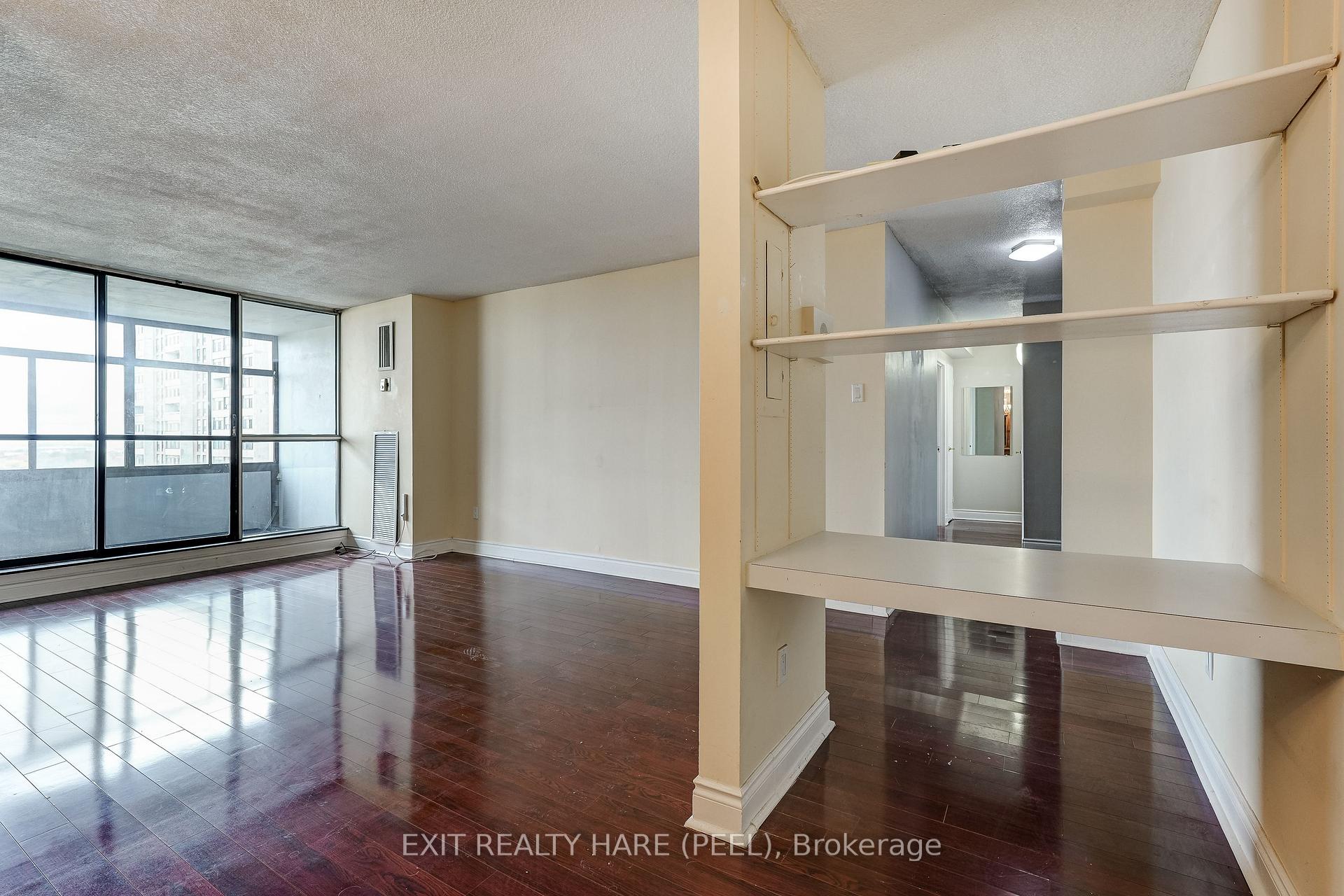 Photo 13 of Unit 1005, 15 Kensington Road, Brampton, Queen Street Corridor — HOMEH