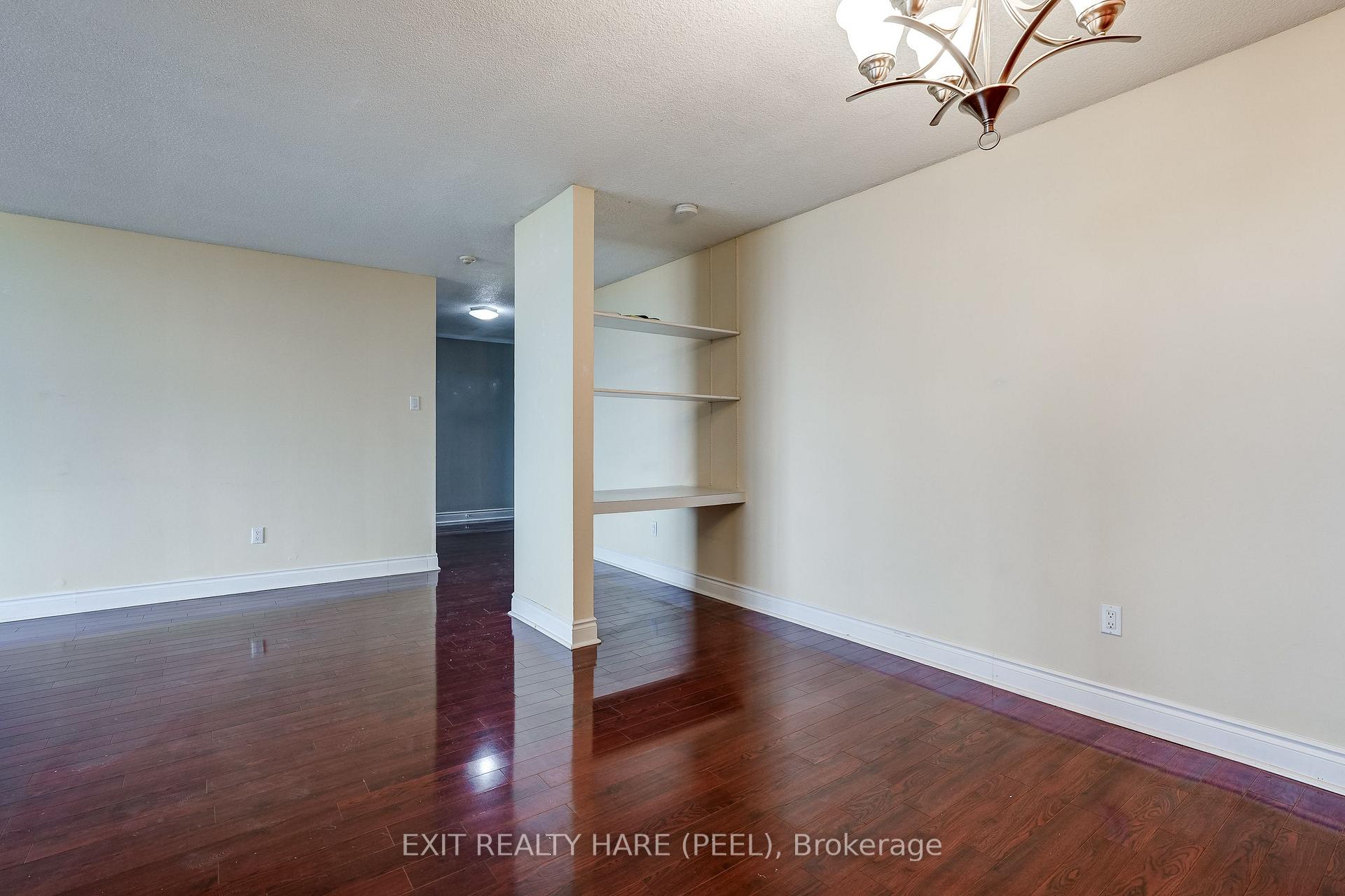 Photo 15 of Unit 1005, 15 Kensington Road, Brampton, Queen Street Corridor — HOMEH
