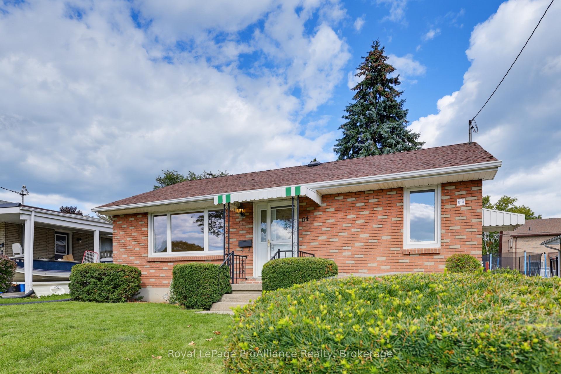 Photo 3 of 64 Elizabeth Crescent, Belleville, Belleville Ward — HOMEH