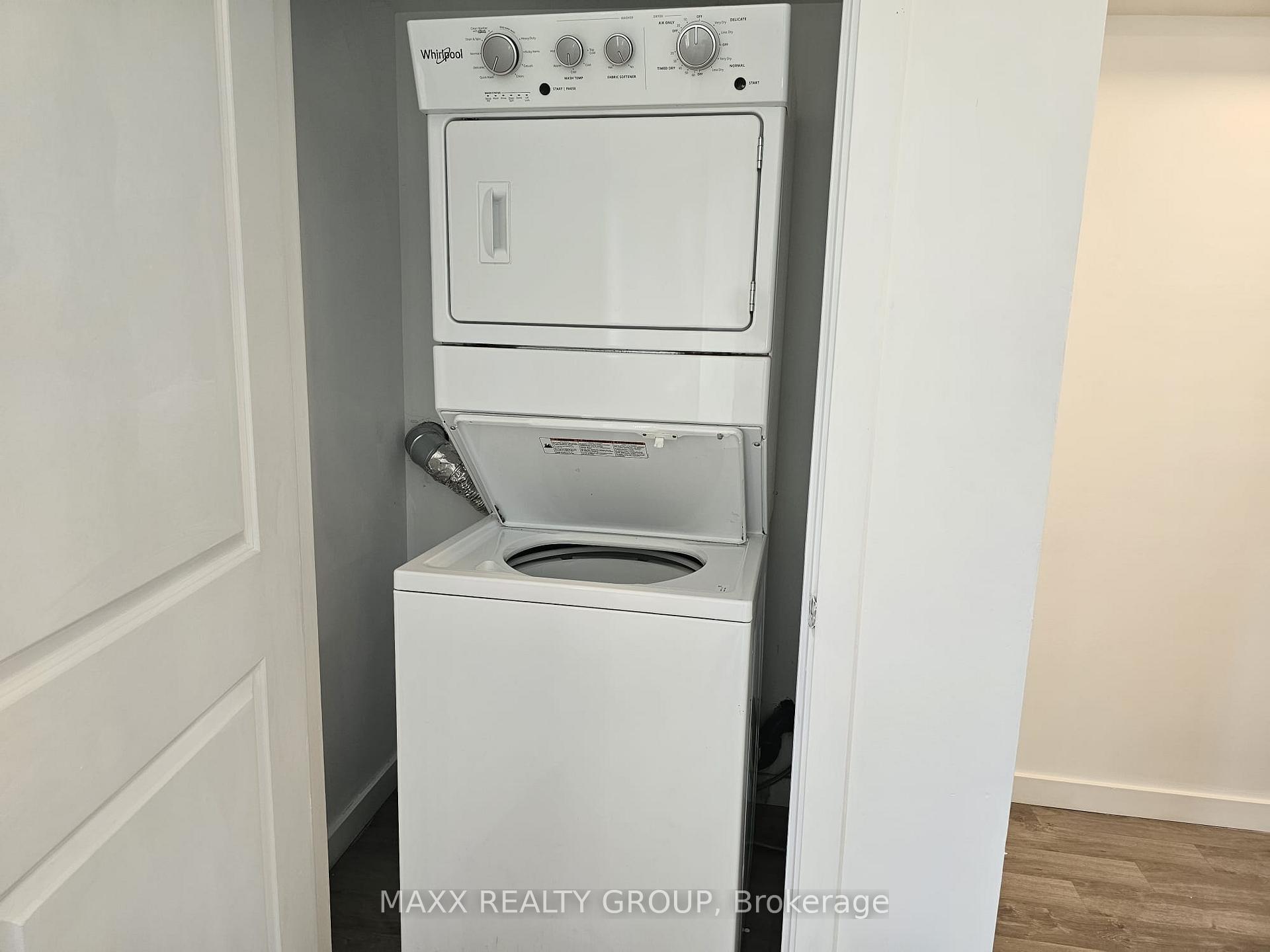 Photo 29 of Unit 36, 122 Highriver Trail, Welland, Broadway — HOMEH