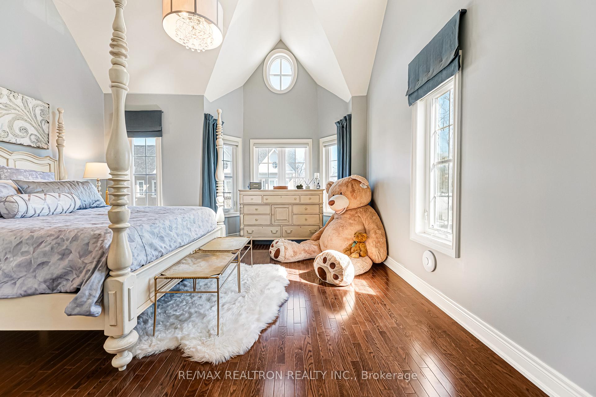 Photo 27 of Unit 1, 117 Nelson Street, Oakville, Bronte — HOMEH
