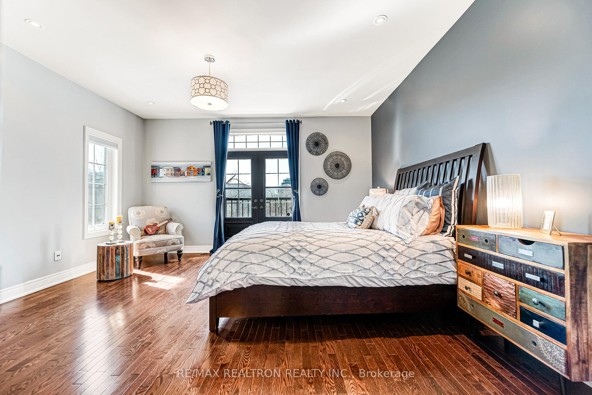 Photo 33 of Unit 1, 117 Nelson Street, Oakville, Bronte — HOMEH