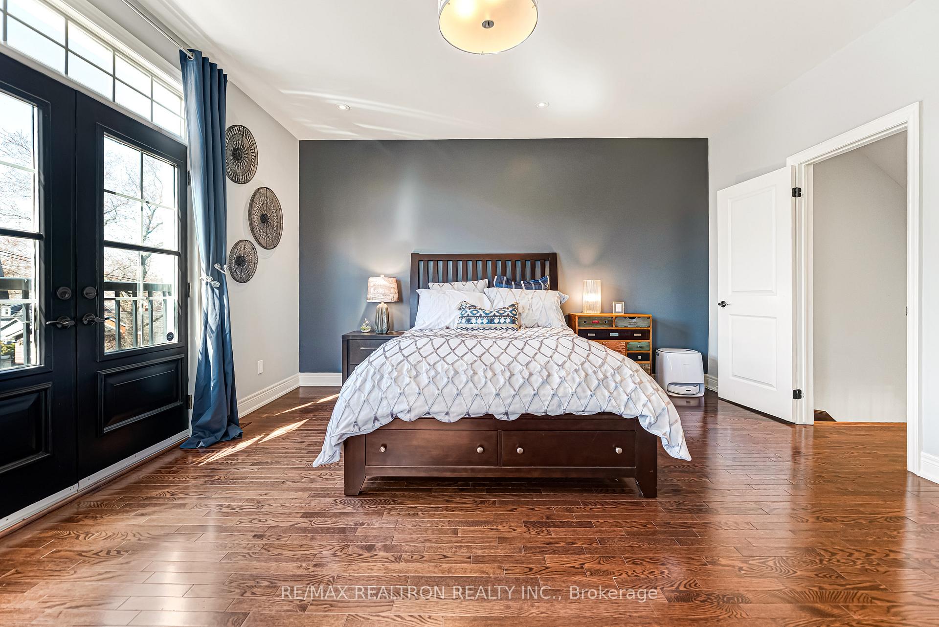Photo 35 of Unit 1, 117 Nelson Street, Oakville, Bronte — HOMEH