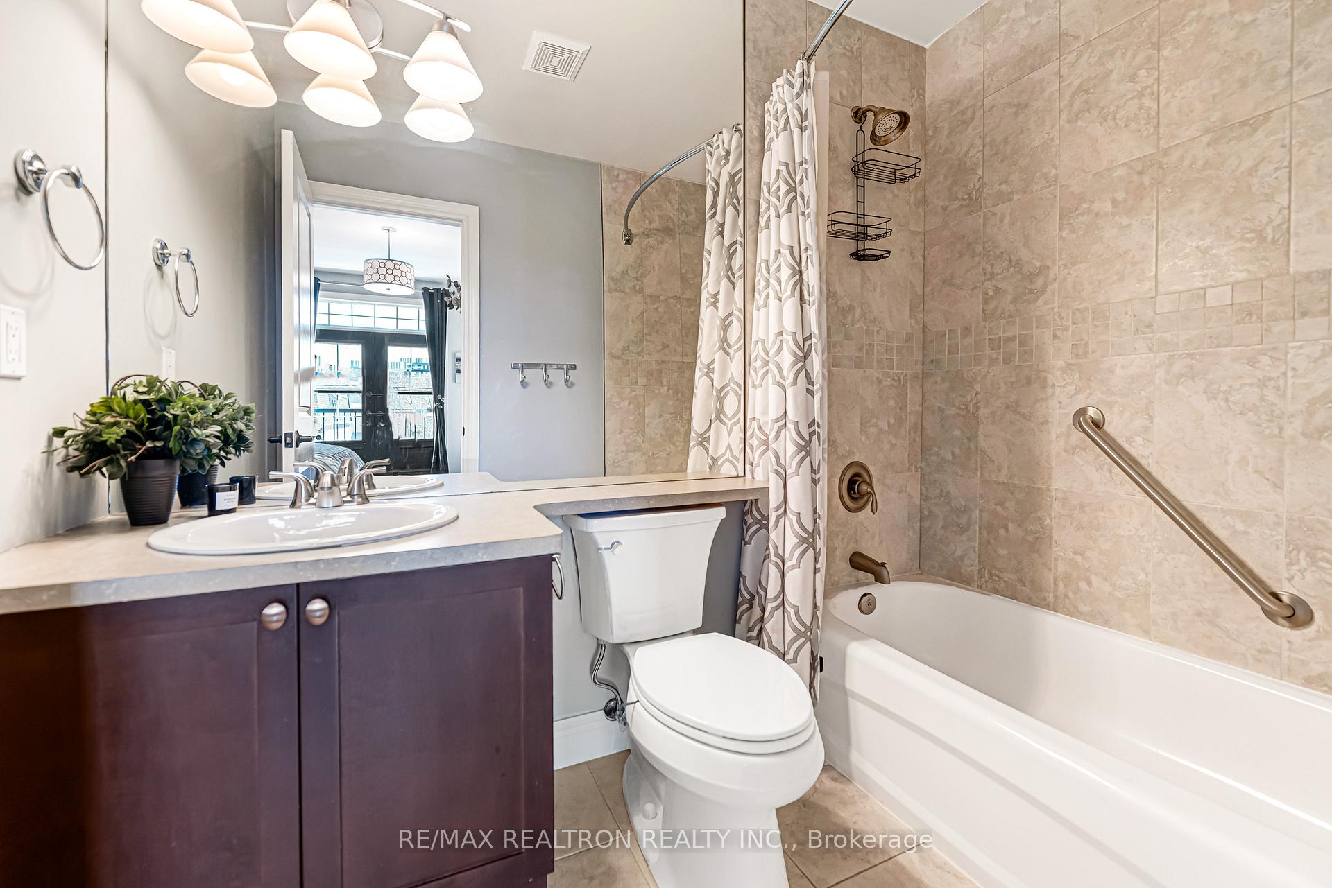 Photo 36 of Unit 1, 117 Nelson Street, Oakville, Bronte — HOMEH