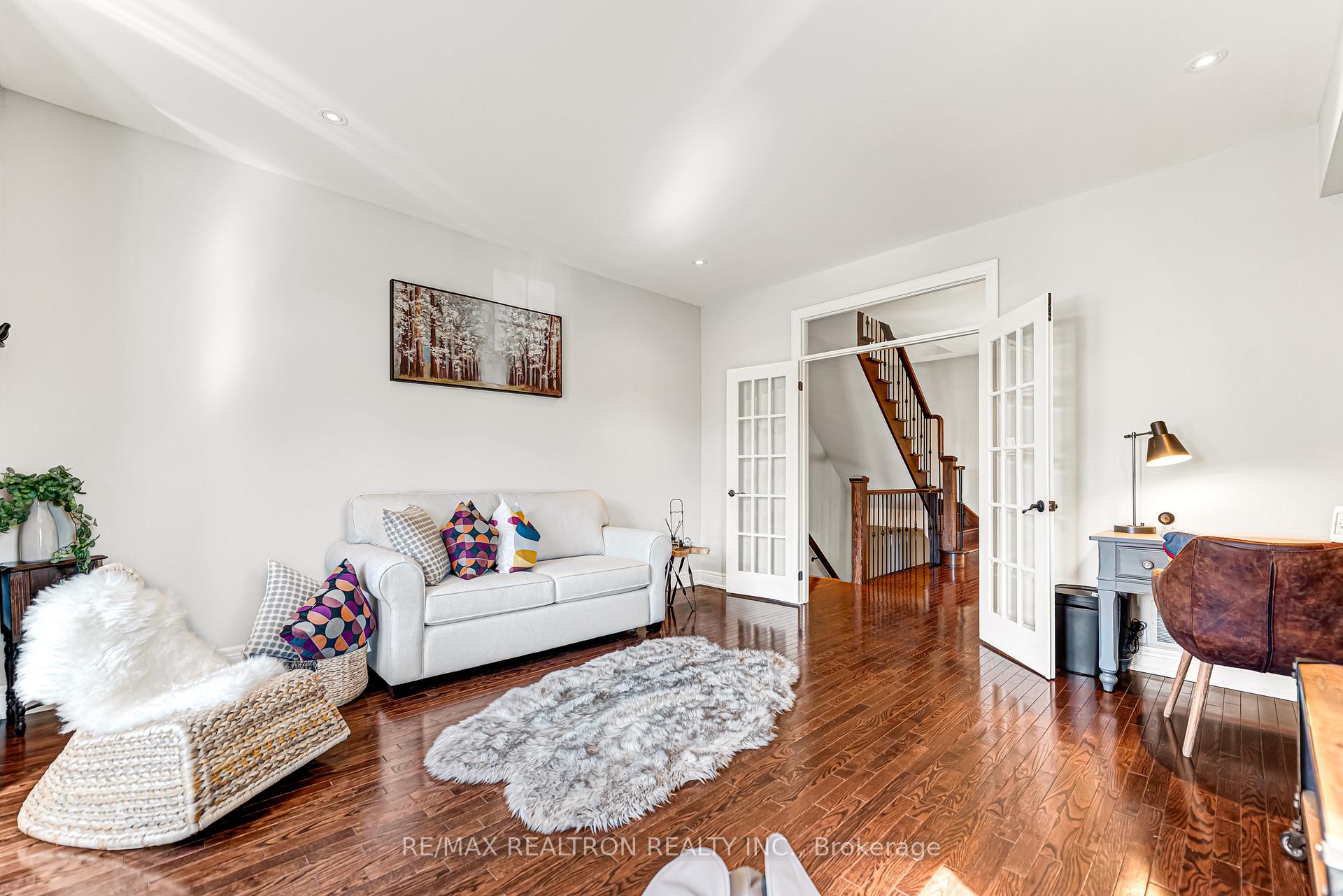 Photo 39 of Unit 1, 117 Nelson Street, Oakville, Bronte — HOMEH