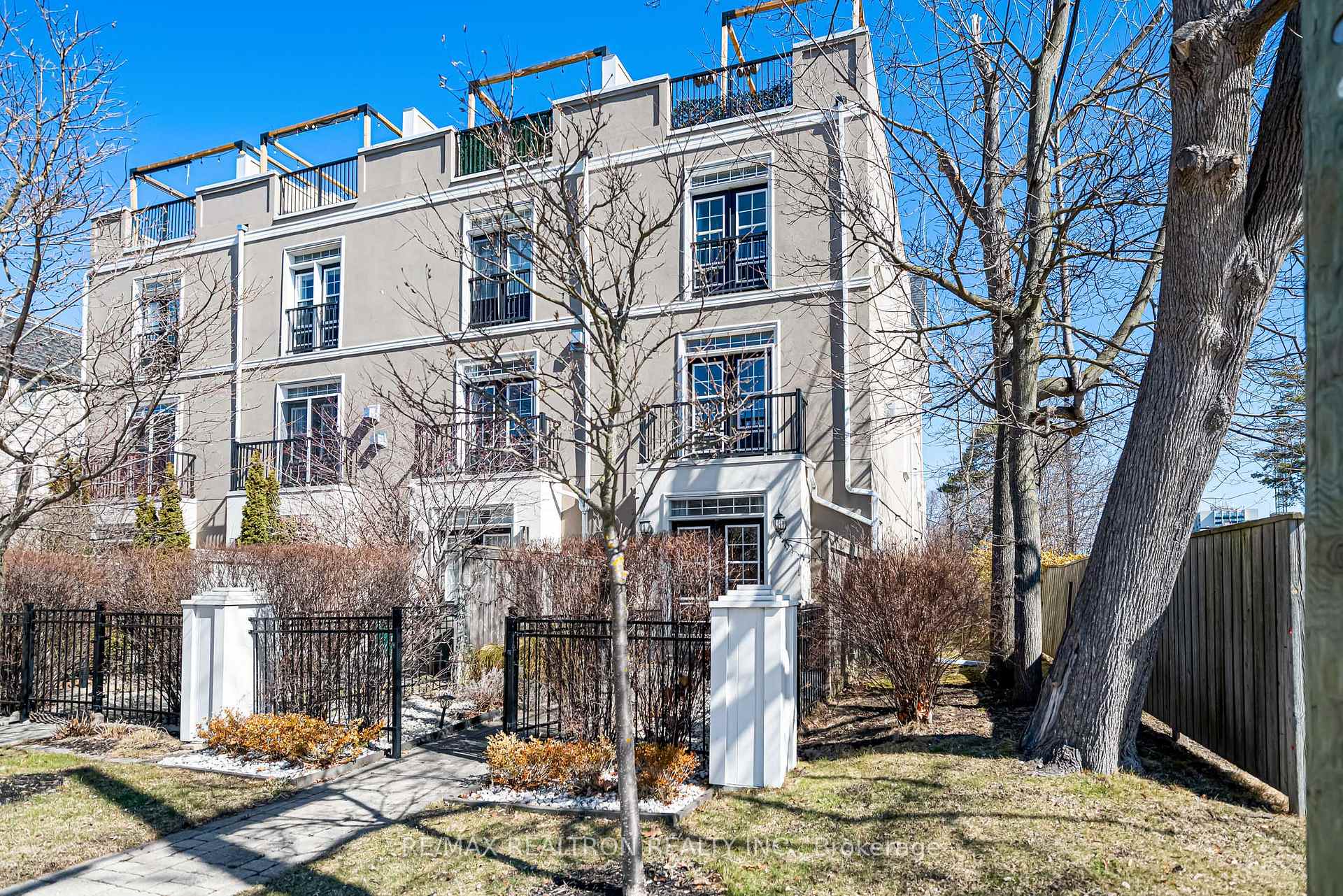 Photo 48 of Unit 1, 117 Nelson Street, Oakville, Bronte — HOMEH