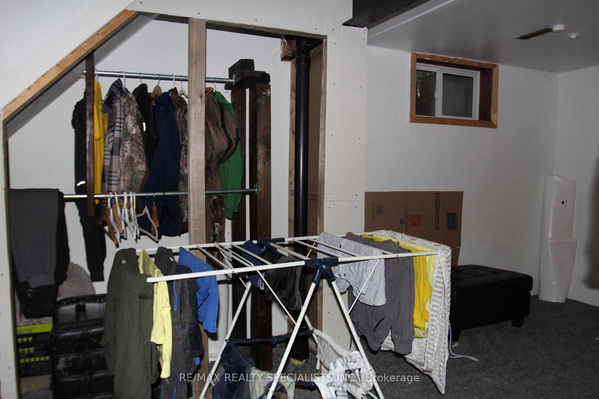 Photo 25 of 31 Laburnham Avenue, Etobicoke, Long Branch — HOMEH