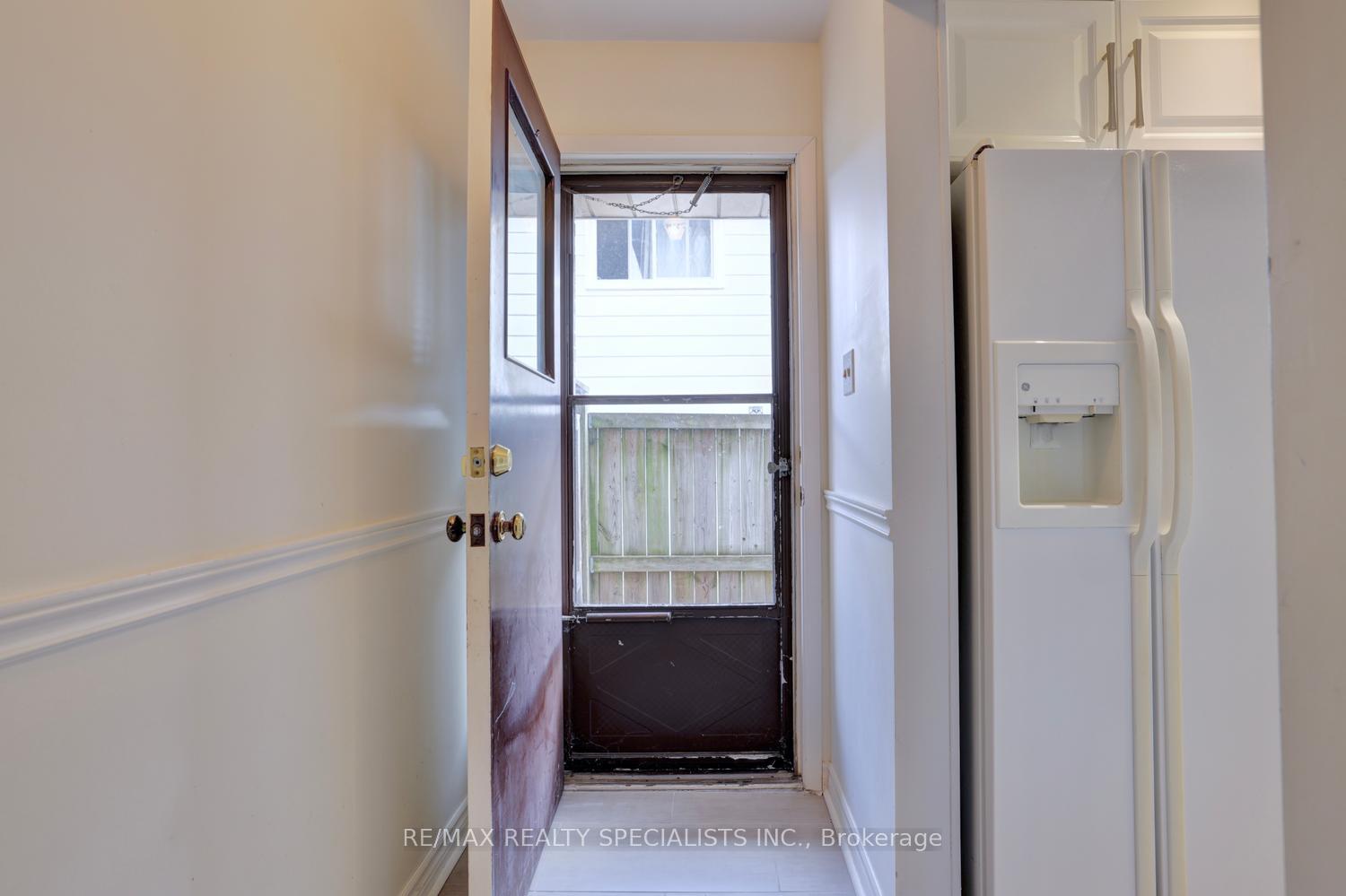 Photo 15 of 2494 Barcella Crescent, Mississauga, Sheridan — HOMEH