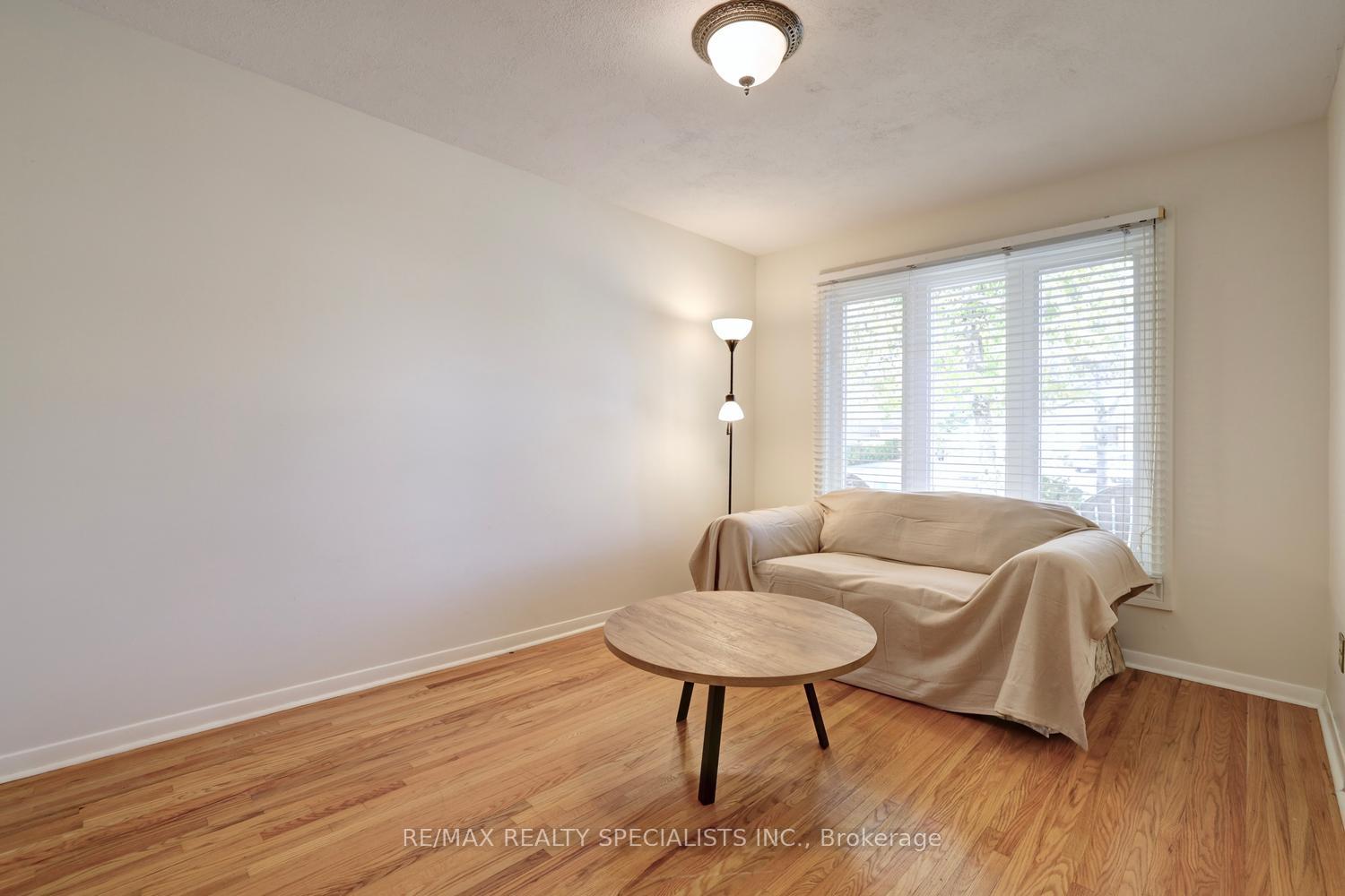 Photo 18 of 2494 Barcella Crescent, Mississauga, Sheridan — HOMEH