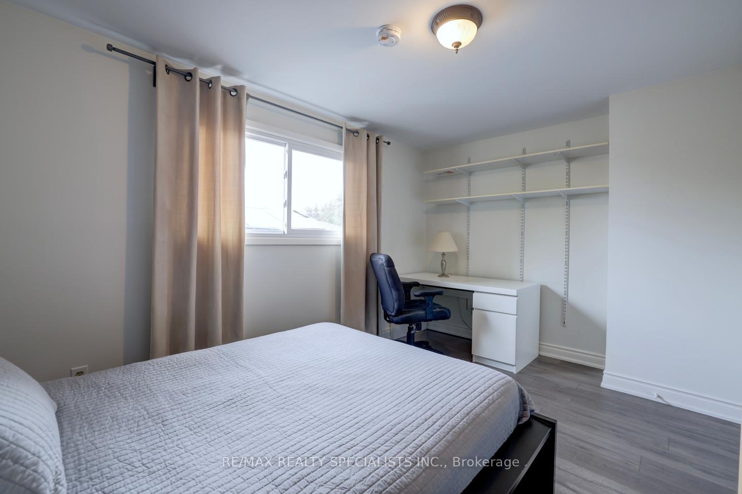 Photo 24 of 2494 Barcella Crescent, Mississauga, Sheridan — HOMEH