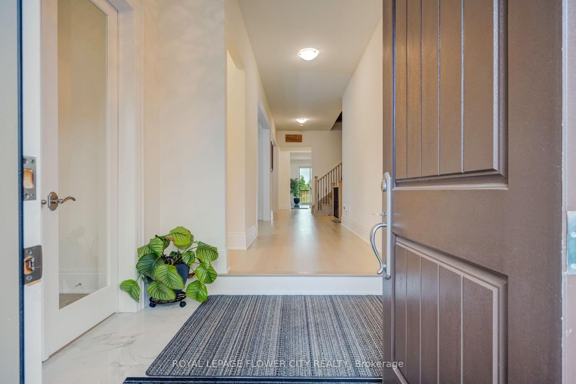 Photo 4 of 20 Seraville Street, Vaughan, Vellore Village — HOMEH