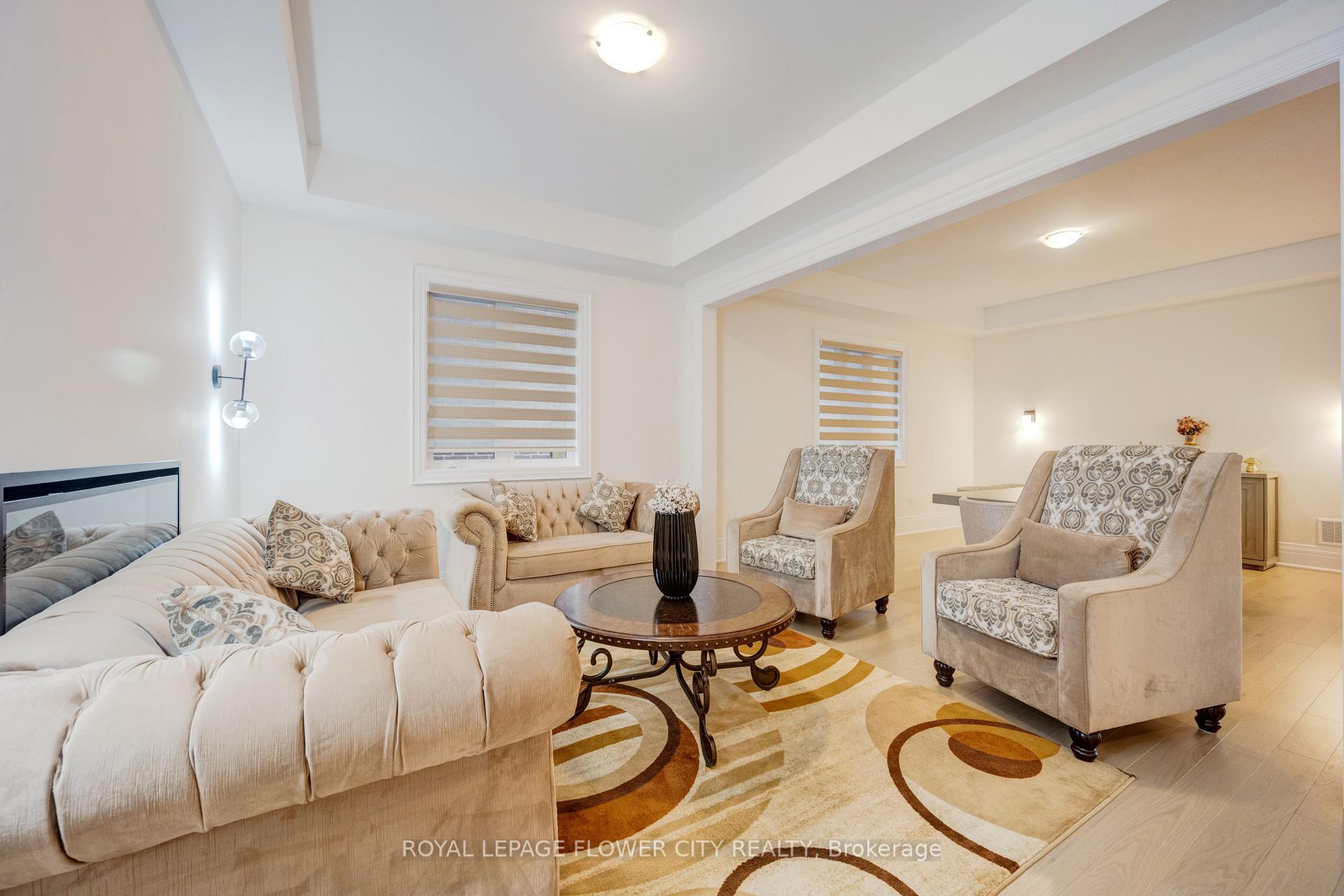 Photo 6 of 20 Seraville Street, Vaughan, Vellore Village — HOMEH