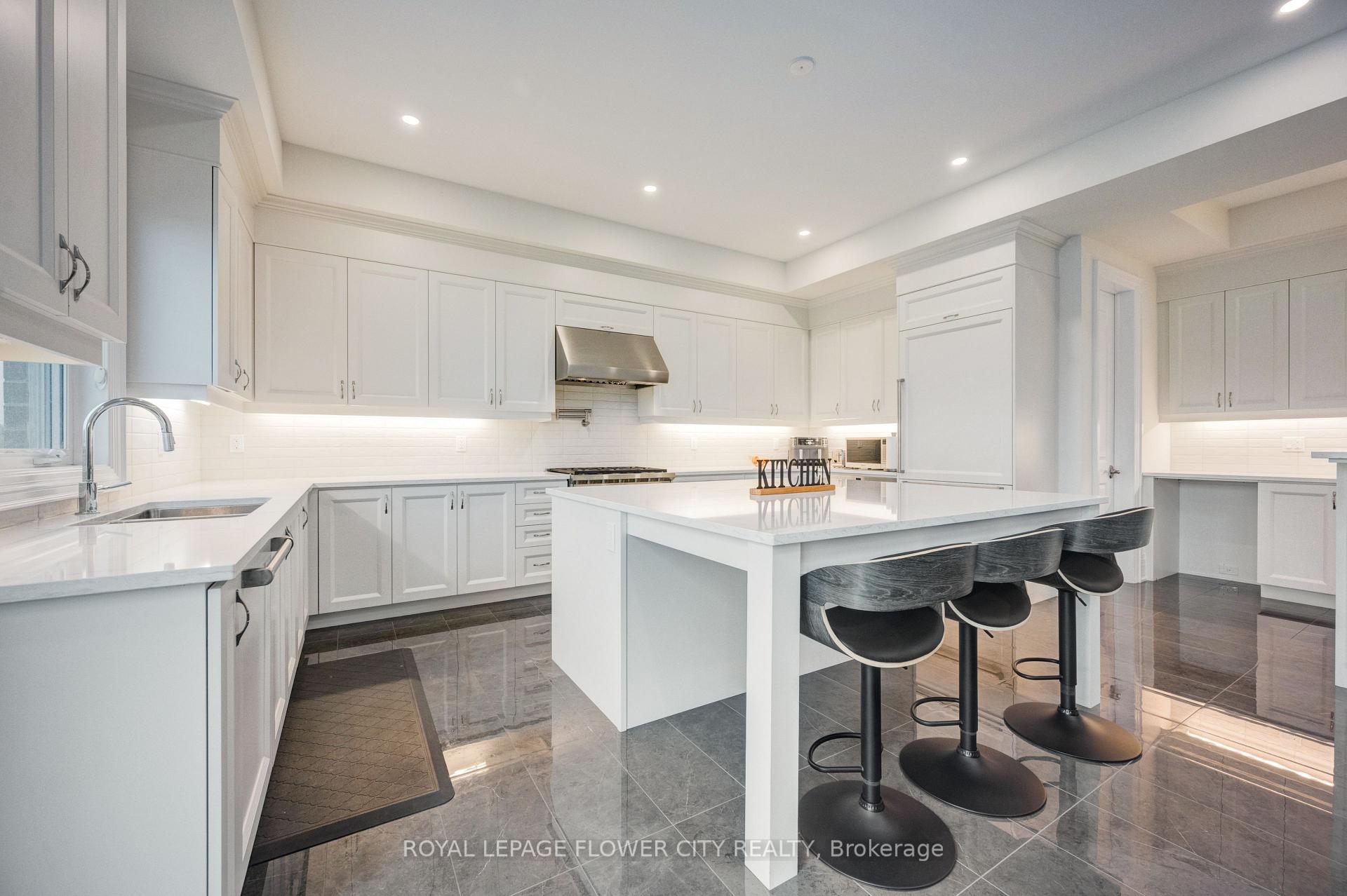 Photo 14 of 20 Seraville Street, Vaughan, Vellore Village — HOMEH