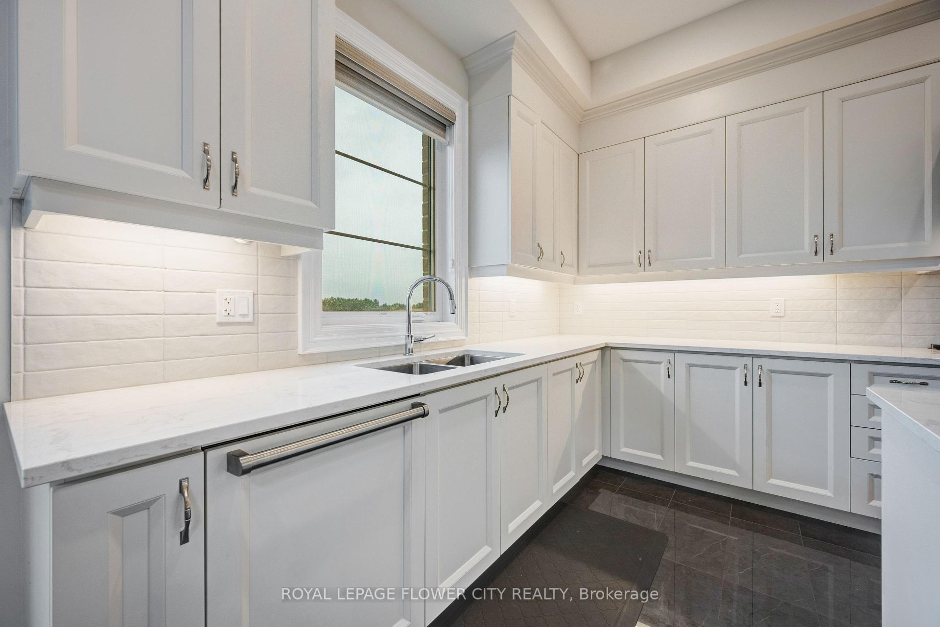 Photo 15 of 20 Seraville Street, Vaughan, Vellore Village — HOMEH