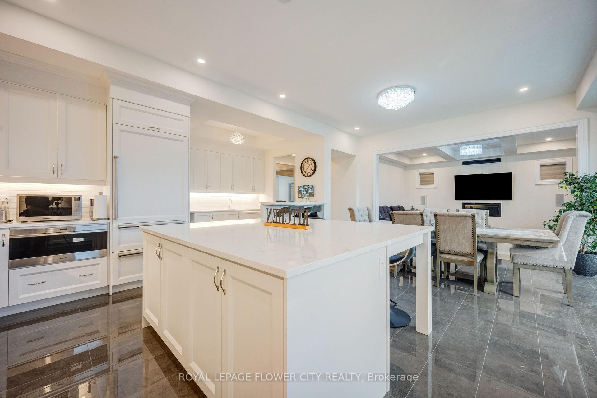 Photo 16 of 20 Seraville Street, Vaughan, Vellore Village — HOMEH