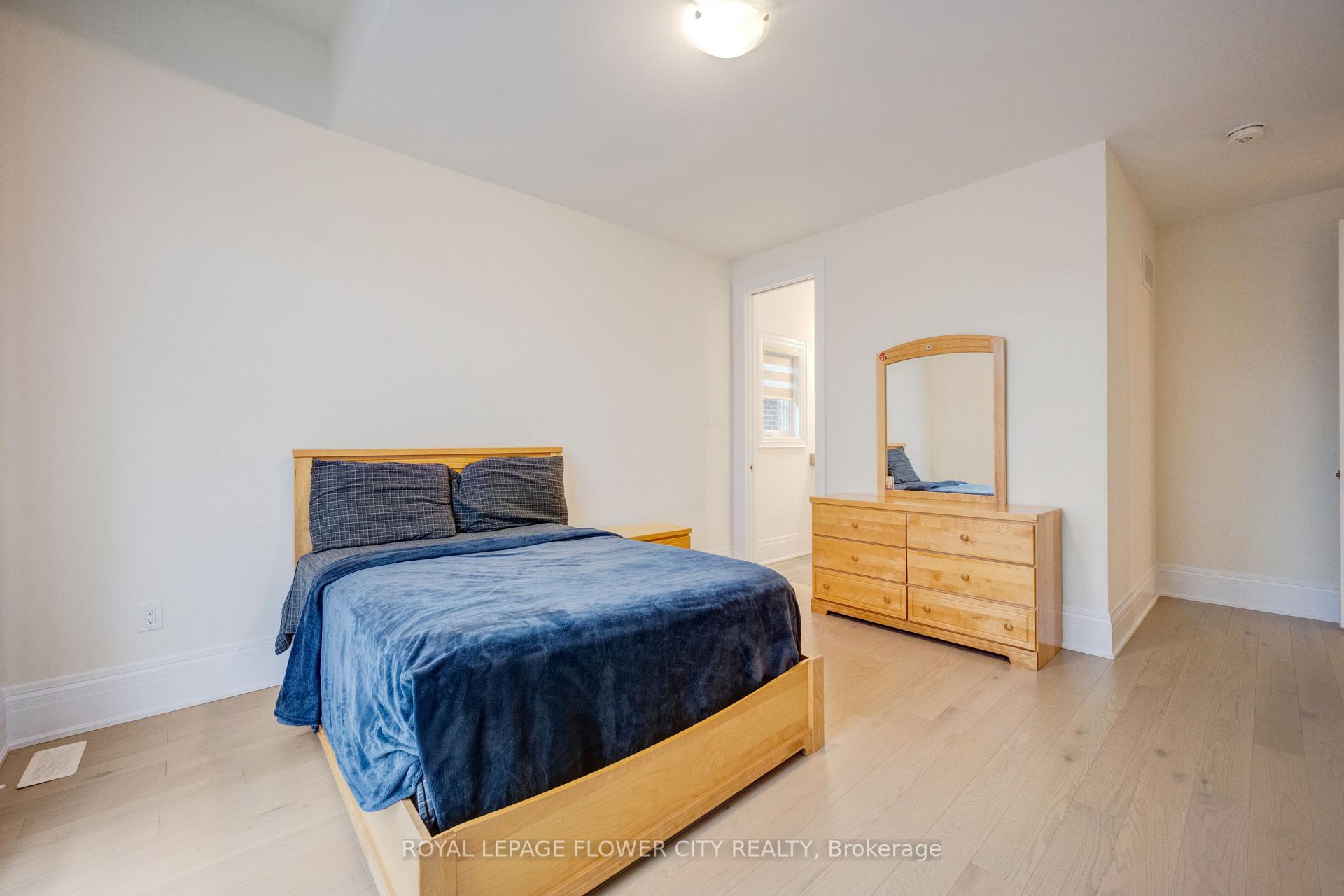 Photo 30 of 20 Seraville Street, Vaughan, Vellore Village — HOMEH