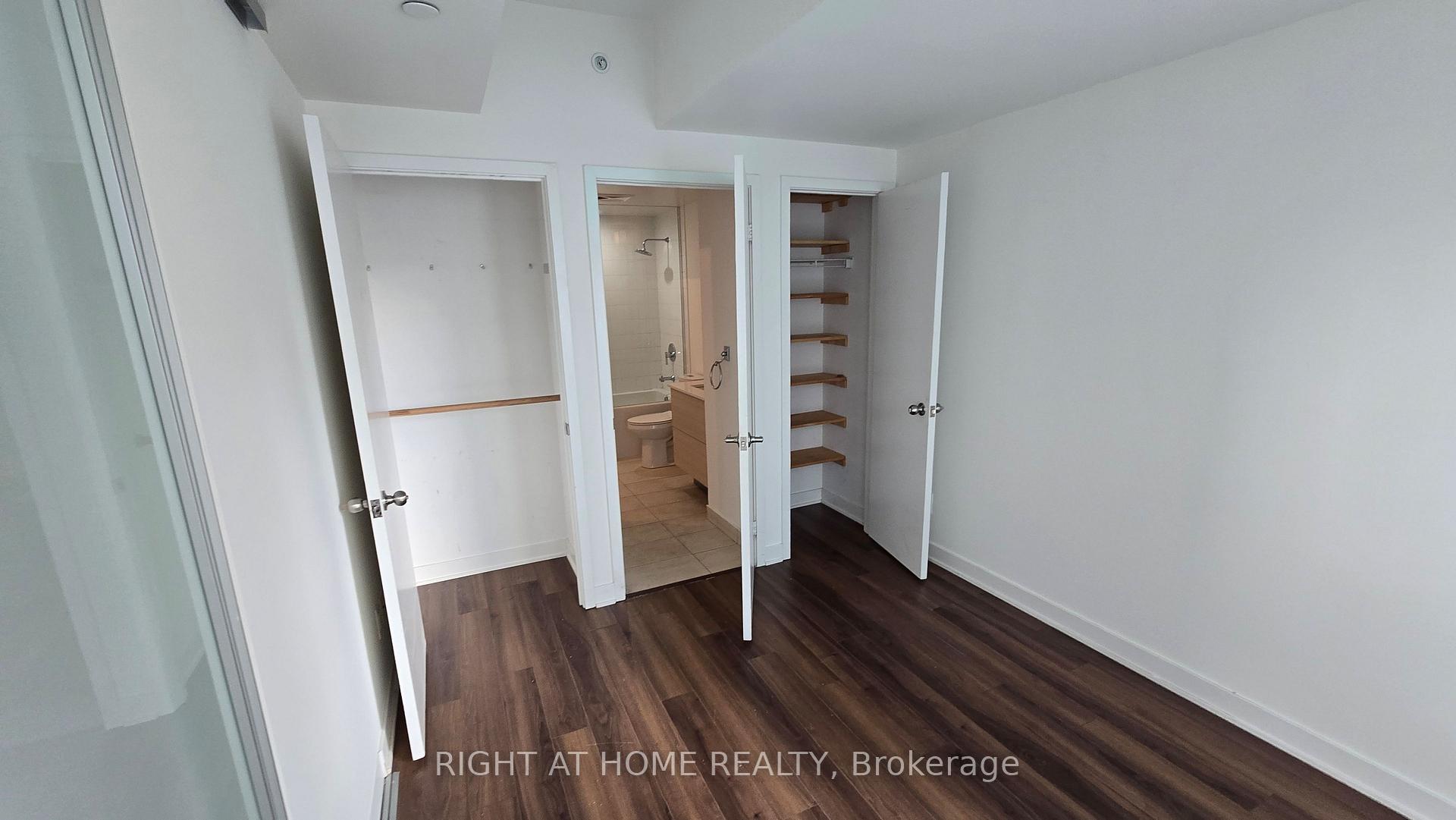 Photo 9 of Unit 914, 210 Simcoe Street, Toronto, Kensington-Chinatown — HOMEH