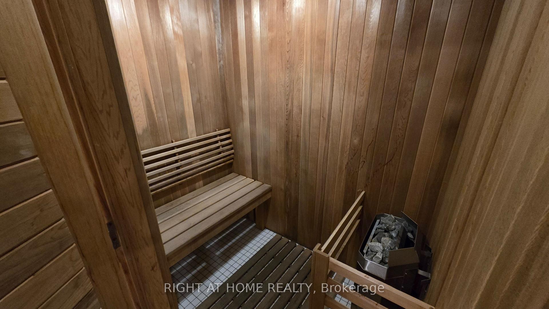 Photo 16 of Unit 914, 210 Simcoe Street, Toronto, Kensington-Chinatown — HOMEH