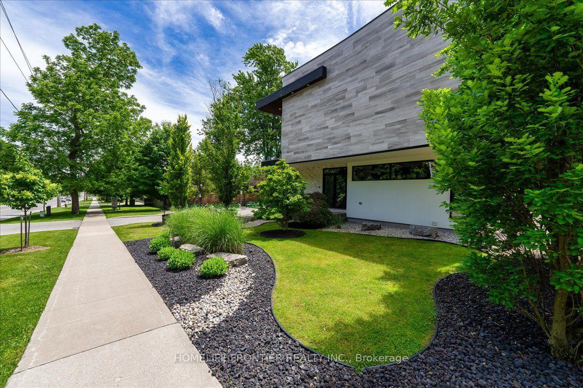 Photo 2 of Unit 1, 1452 Byron Baseline Road, London, South K — HOMEH