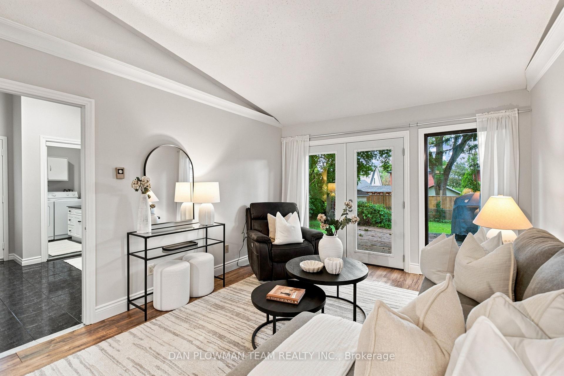 Photo 14 of 307 William Street E, Oshawa, O'Neill — HOMEH