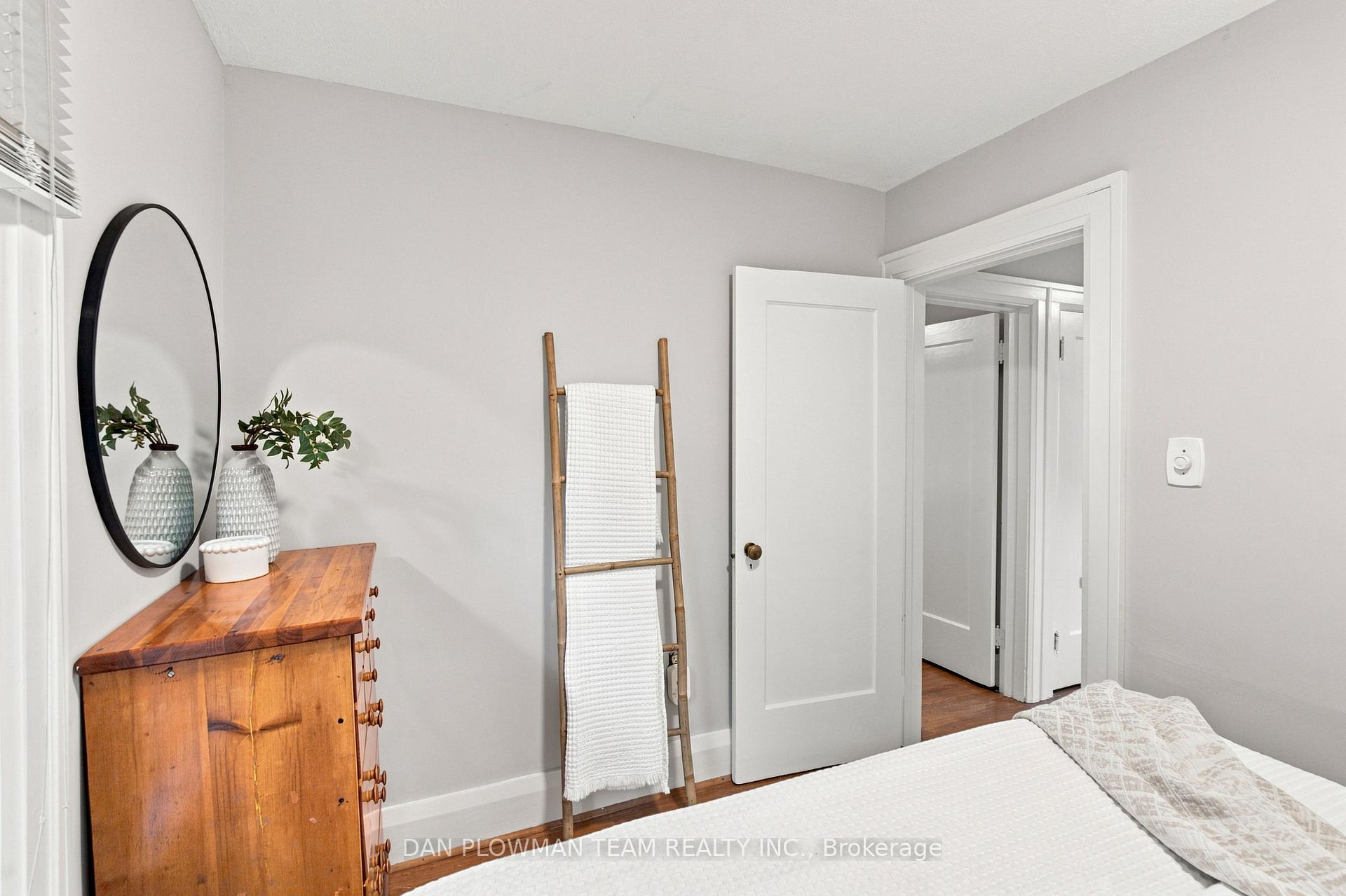 Photo 22 of 307 William Street E, Oshawa, O'Neill — HOMEH