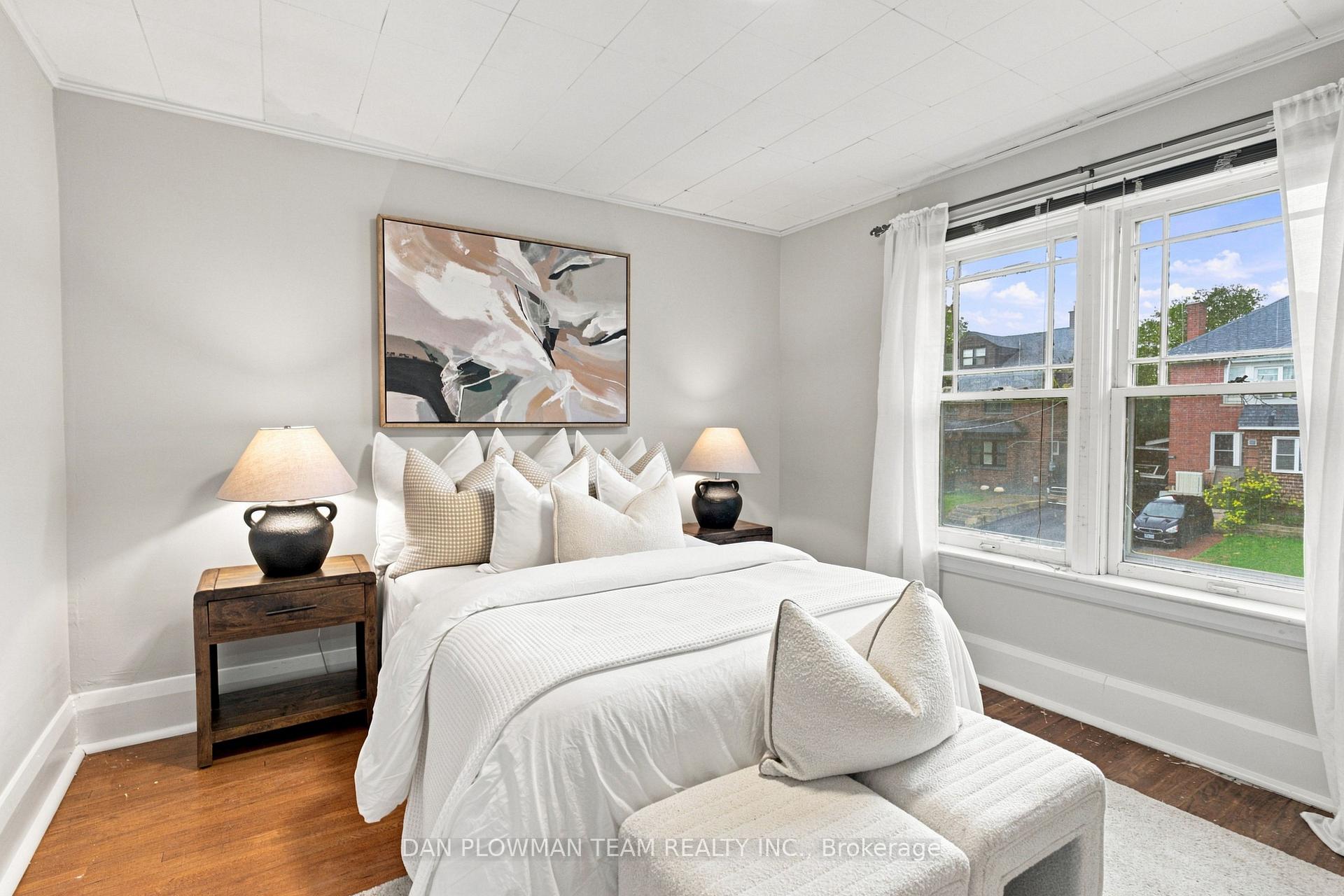 Photo 23 of 307 William Street E, Oshawa, O'Neill — HOMEH
