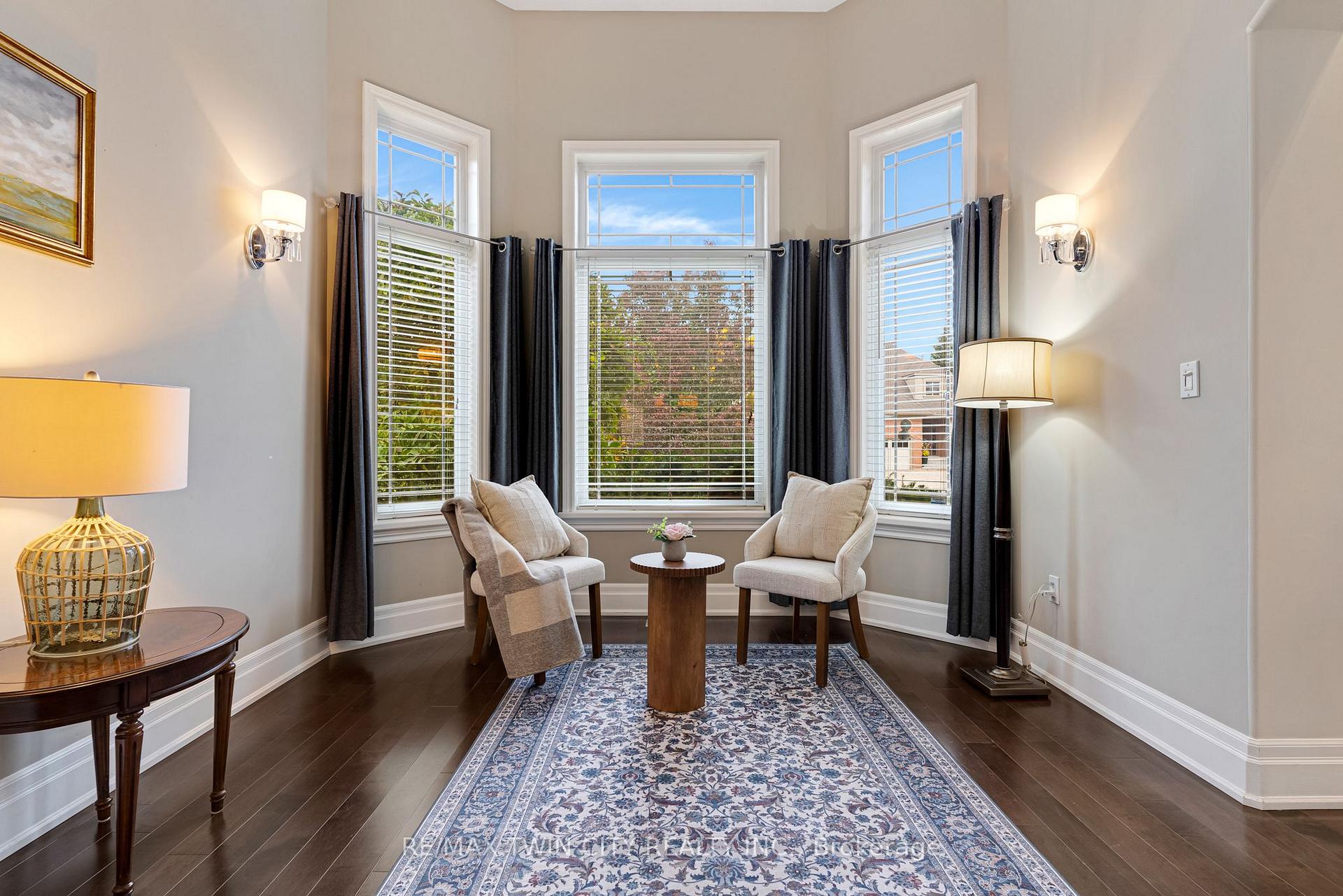 Photo 7 of 213 Deer Ridge Drive, Kitchener, Pioneer Tower West — HOMEH