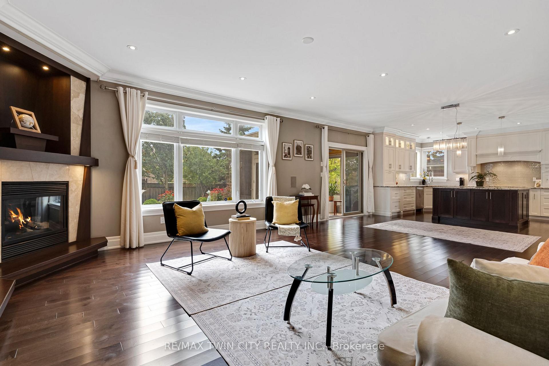Photo 22 of 213 Deer Ridge Drive, Kitchener, Pioneer Tower West — HOMEH