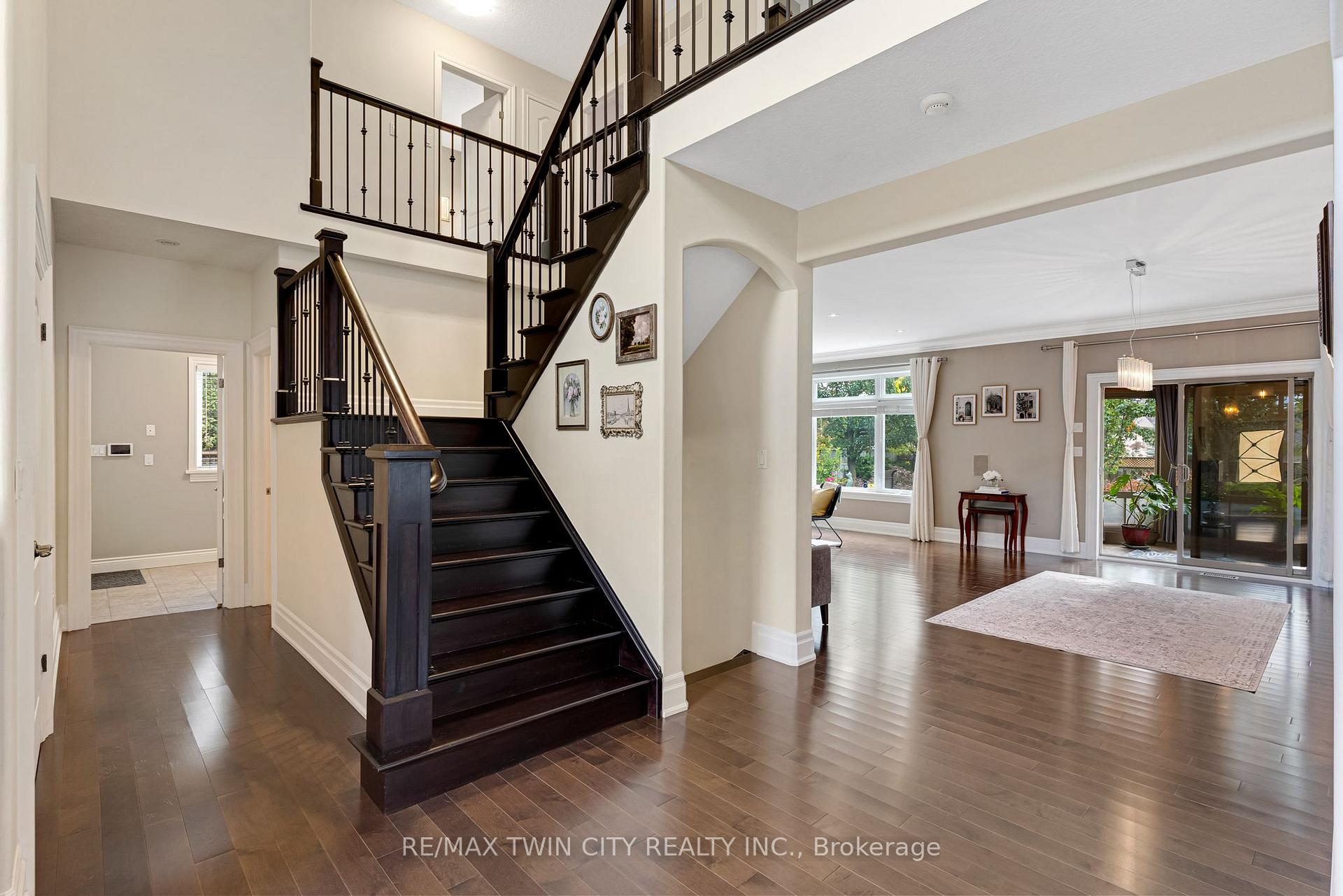 Photo 29 of 213 Deer Ridge Drive, Kitchener, Pioneer Tower West — HOMEH