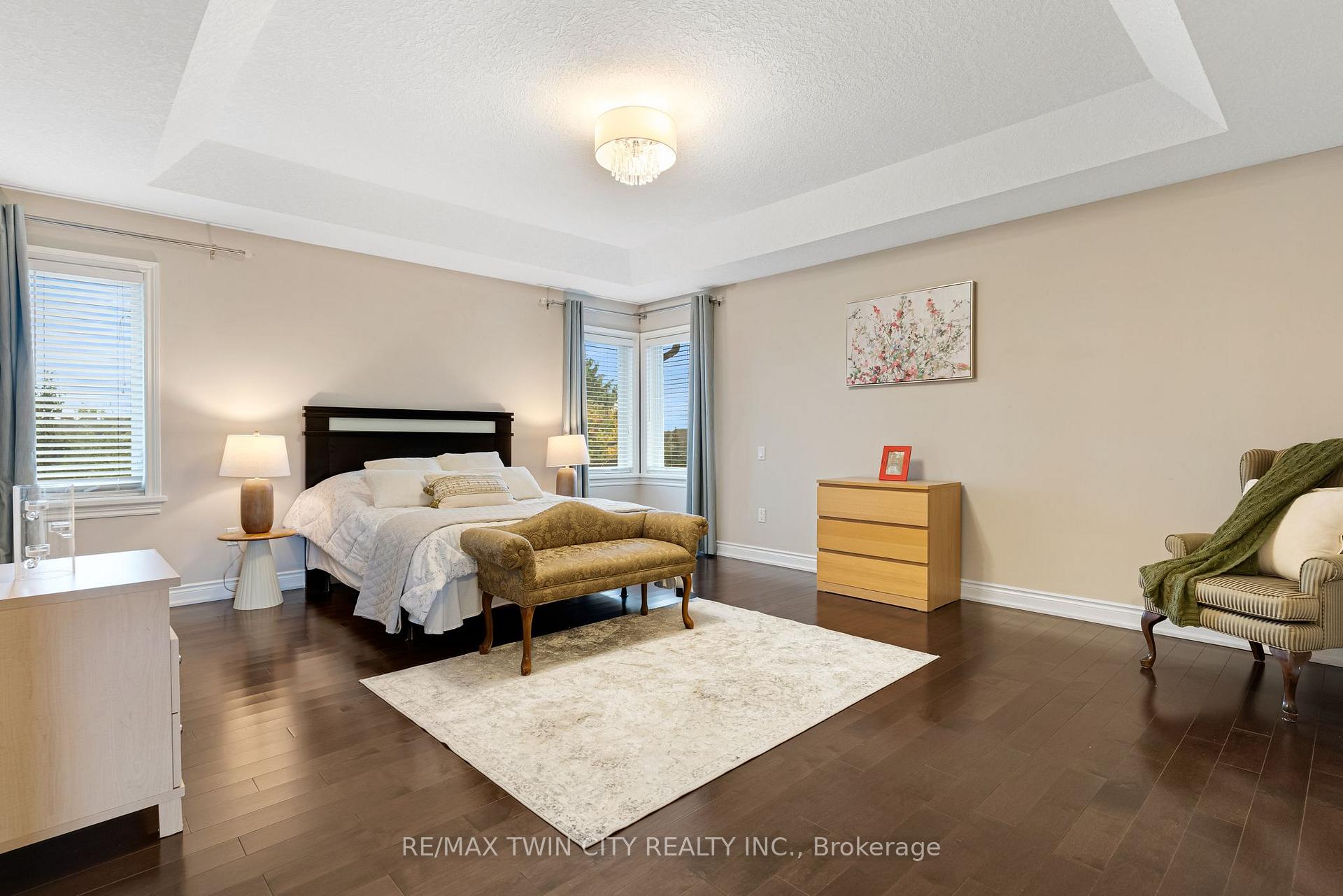 Photo 34 of 213 Deer Ridge Drive, Kitchener, Pioneer Tower West — HOMEH