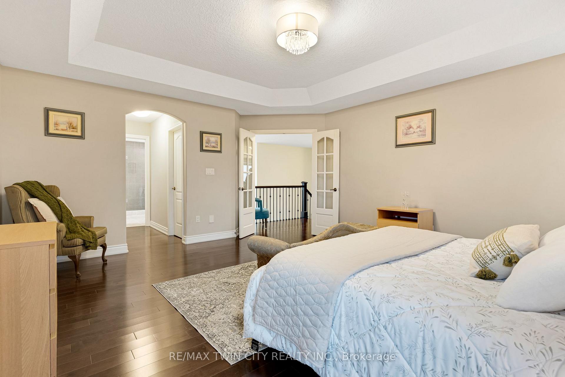 Photo 35 of 213 Deer Ridge Drive, Kitchener, Pioneer Tower West — HOMEH
