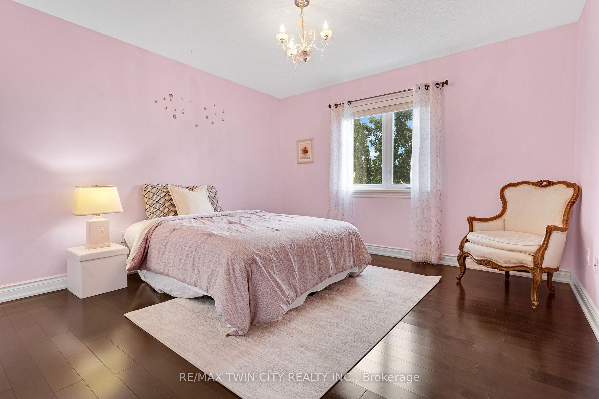 Photo 40 of 213 Deer Ridge Drive, Kitchener, Pioneer Tower West — HOMEH