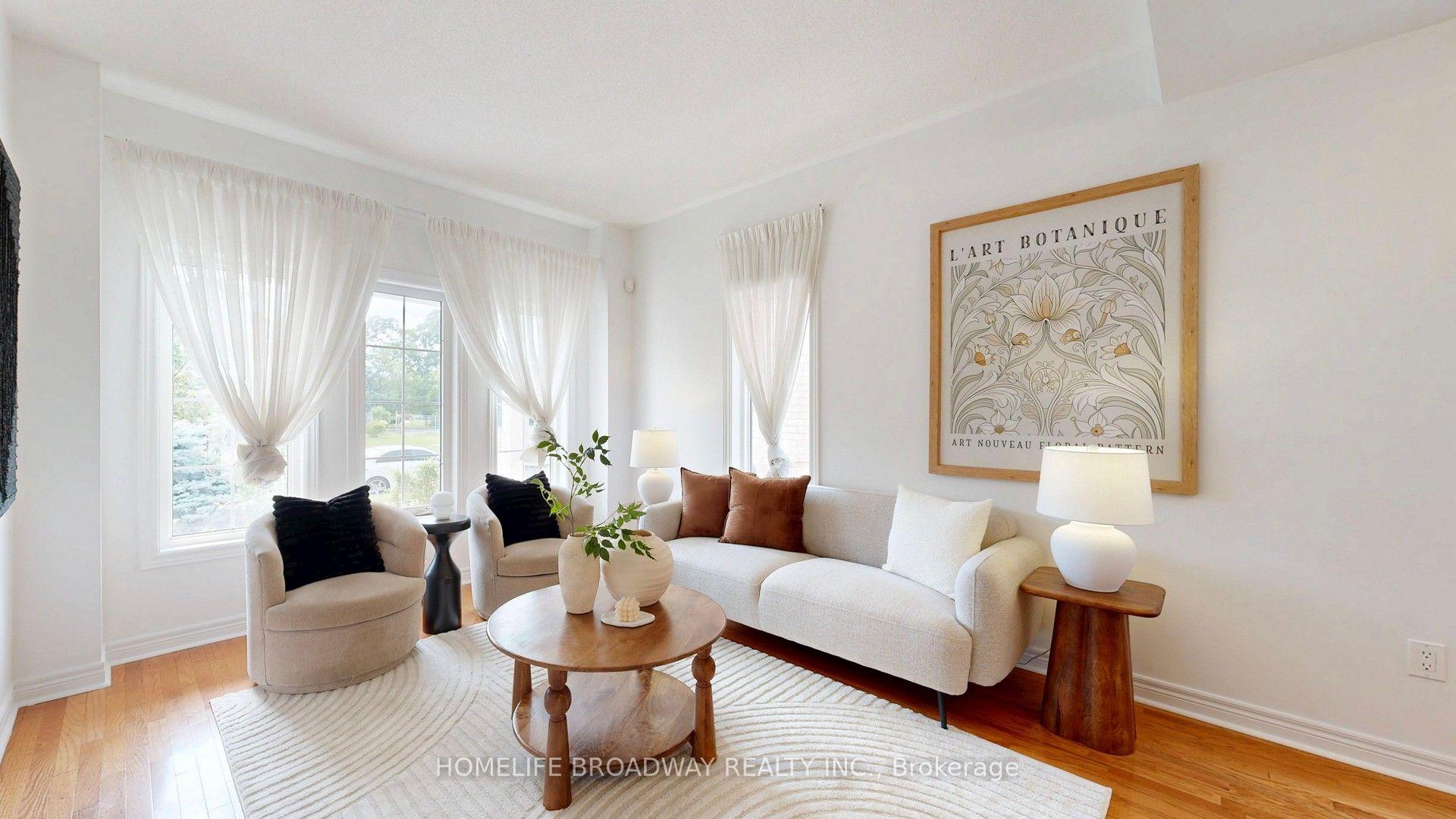 Photo 3 of 11 Melbourne Drive, Richmond Hill, Rouge Woods — HOMEH