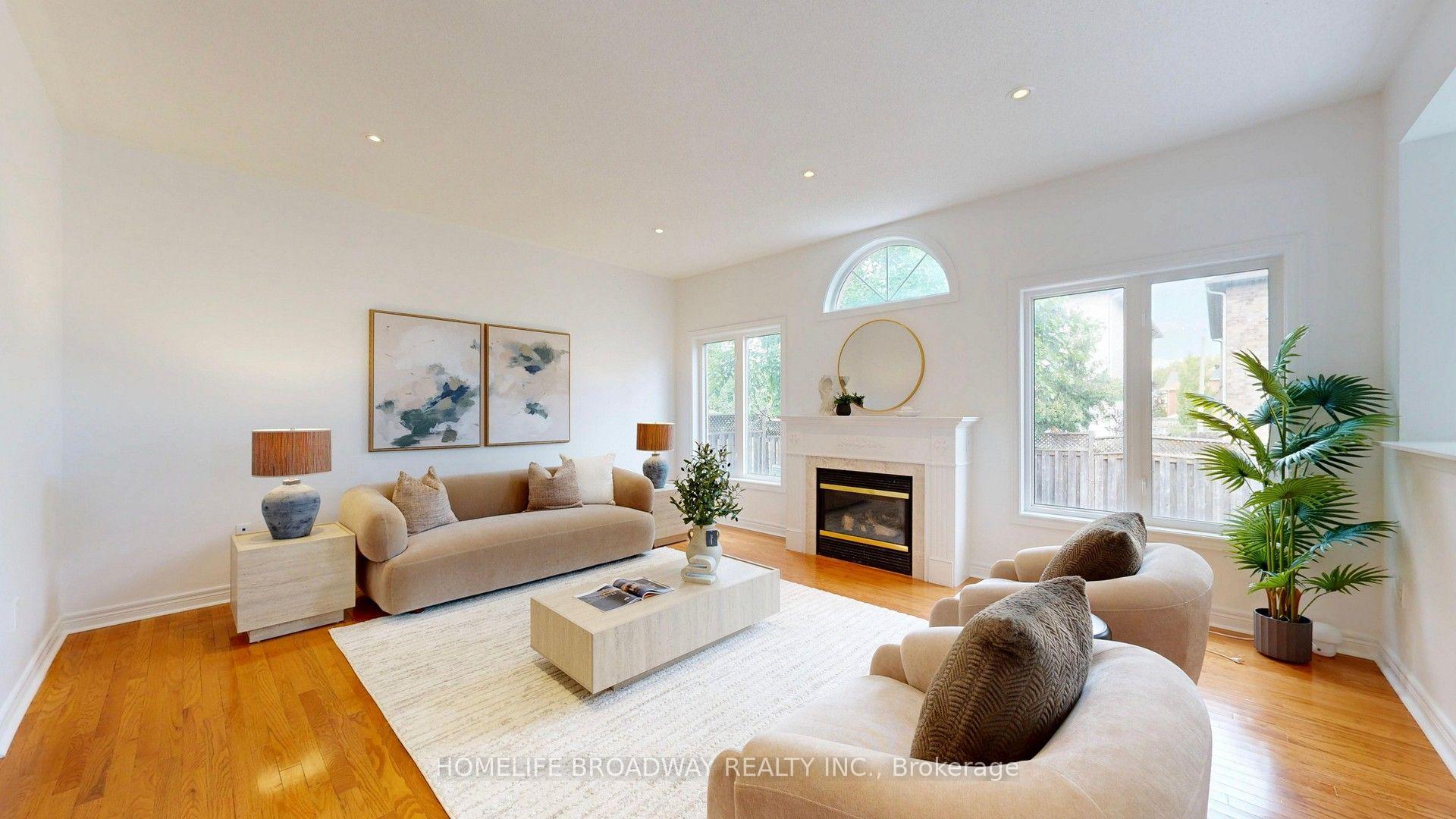 Photo 12 of 11 Melbourne Drive, Richmond Hill, Rouge Woods — HOMEH
