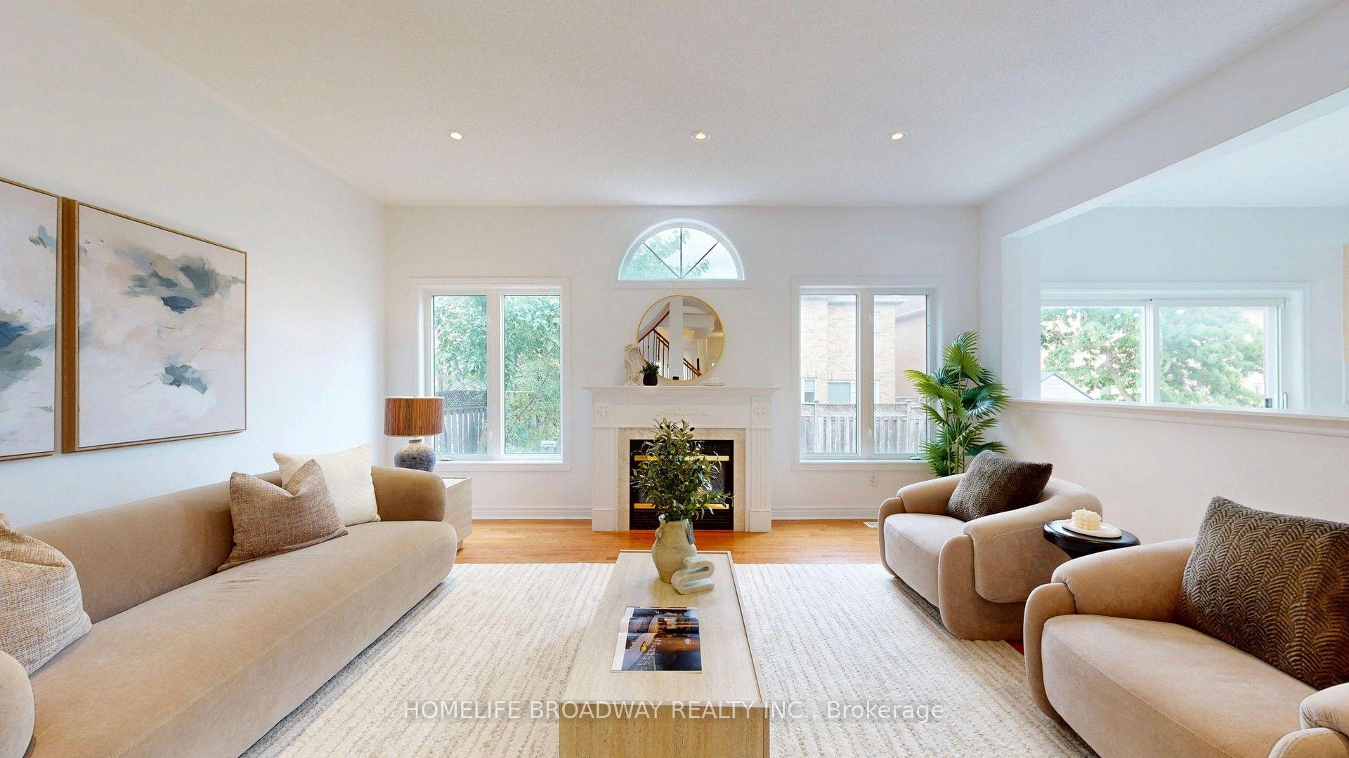 Photo 13 of 11 Melbourne Drive, Richmond Hill, Rouge Woods — HOMEH