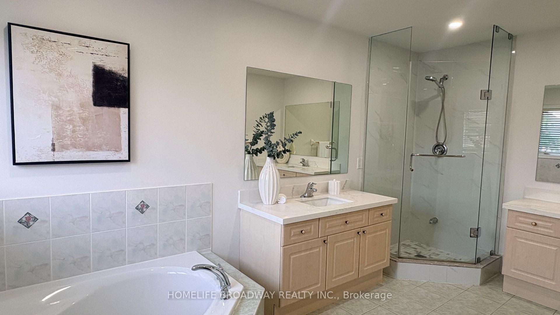 Photo 32 of 11 Melbourne Drive, Richmond Hill, Rouge Woods — HOMEH