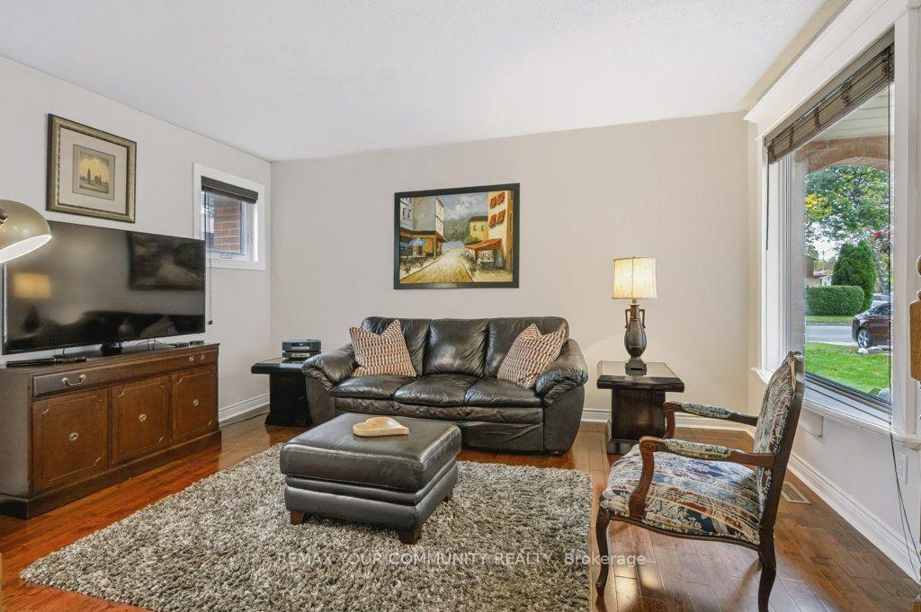 Photo 15 of 30 Radford Drive, Ajax, Central West — HOMEH